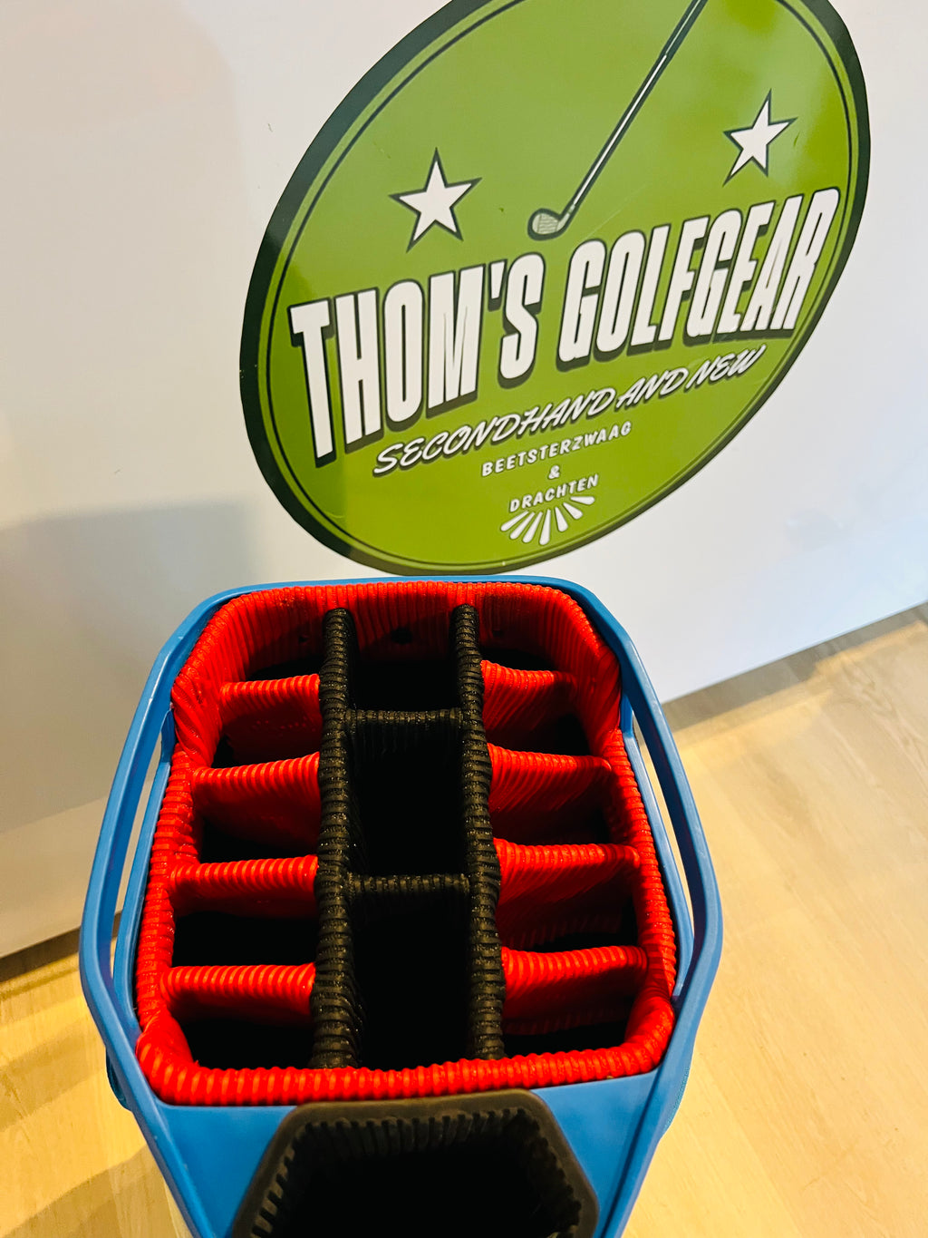 Sun Mountain H2NO Cartbag – Wit / Lichtblauw met Rode Accenten