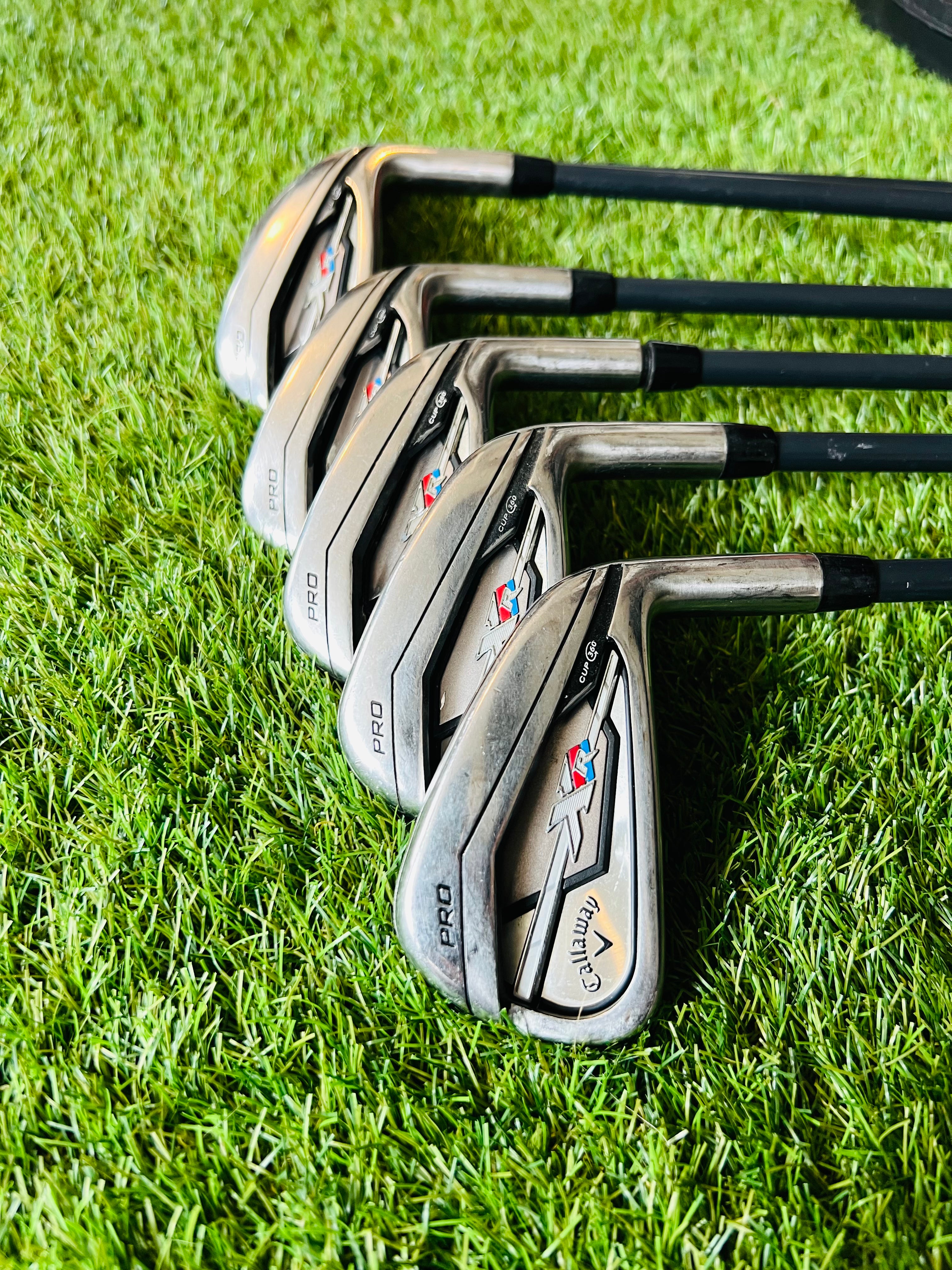 Rechtshandige Callaway XR Pro Cup 360 ijzers 5 tot PW, golfclubs met strakke koppen en moderne uitstraling, geschikt voor gevorderde golfers