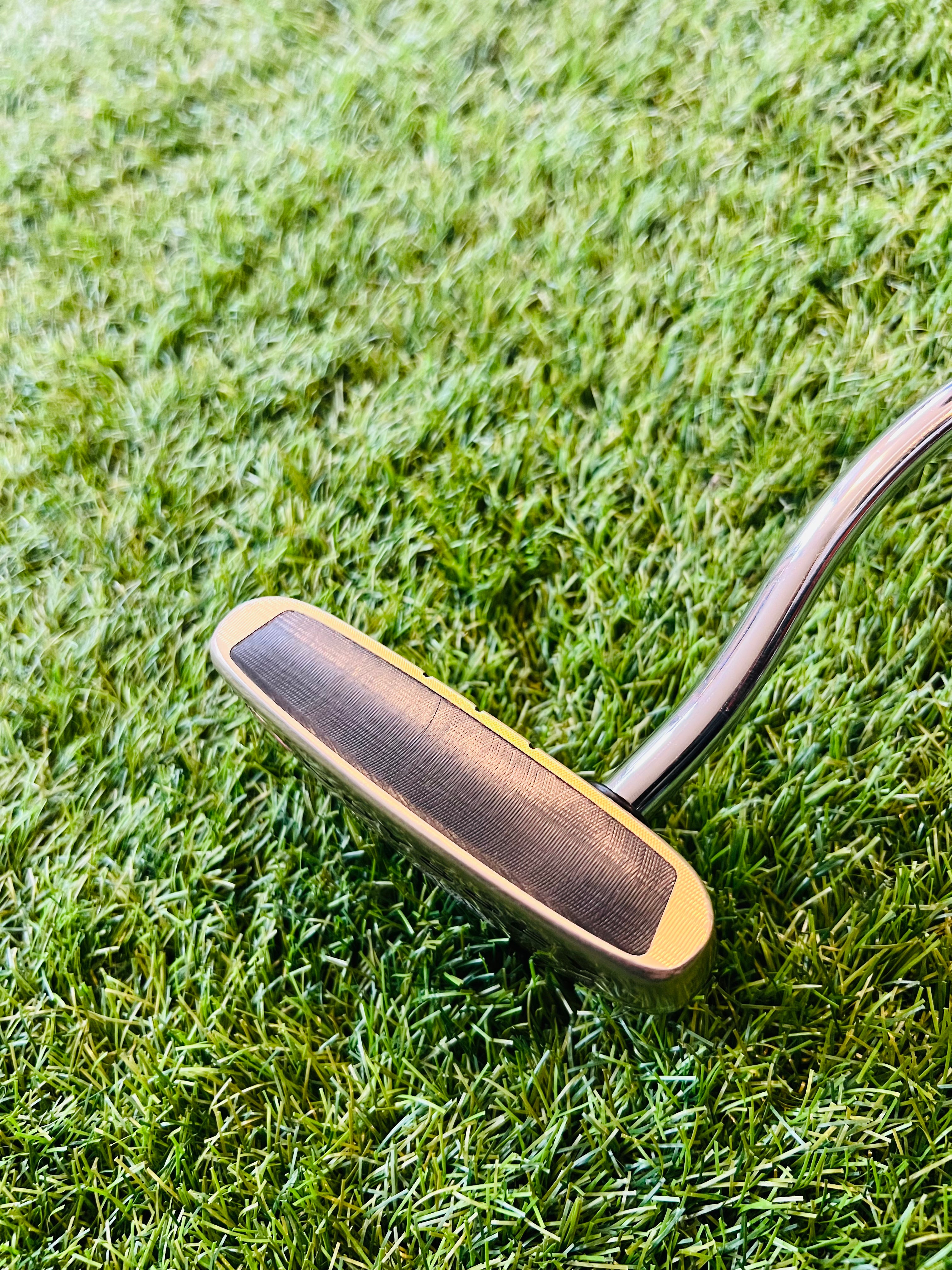 Odyssey Limited Rossie II – Limited Edition (#4468/6500) Gold Plated - Thom's Golfgear