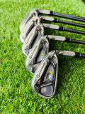 TaylorMade M2 ijzerset 5 tot PW rechtshandig met +0,5 graad loft, golfclubs op beeld voor heren.