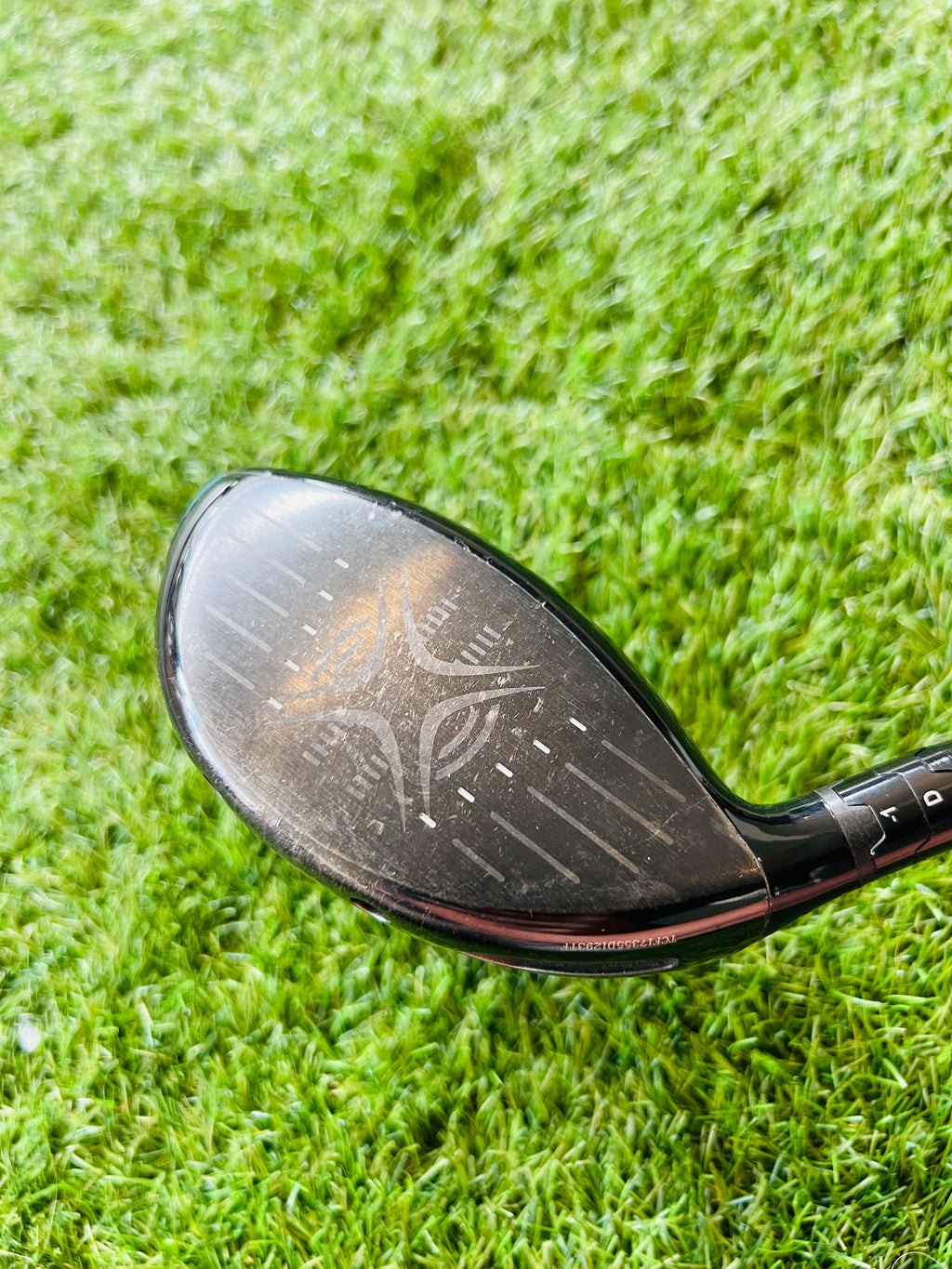 Luxe Callaway Rogue Driver 9° voor rechtsgebruik, met moderne golfclub en scherpe afwerking, geschikt voor gevorderde golfers