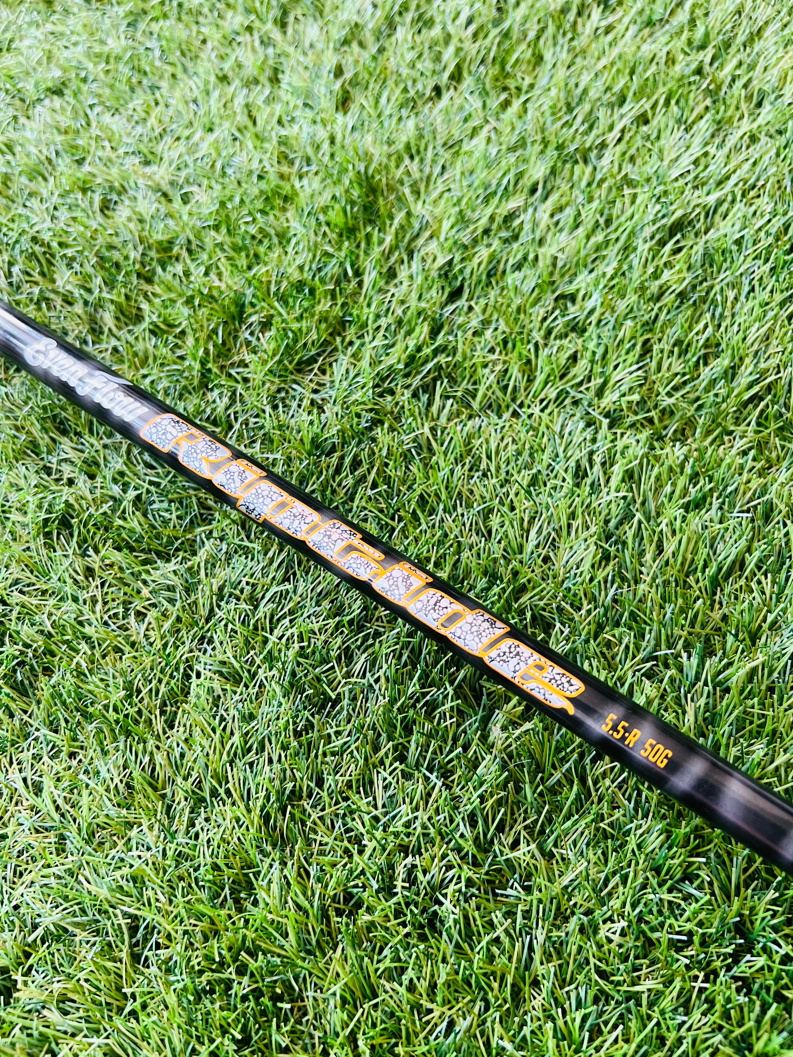 Rechtshandige Callaway Mavrik Sub Zero driver van Thom's Golfgear met 9° loft, close-up van clubhoofd en grip.