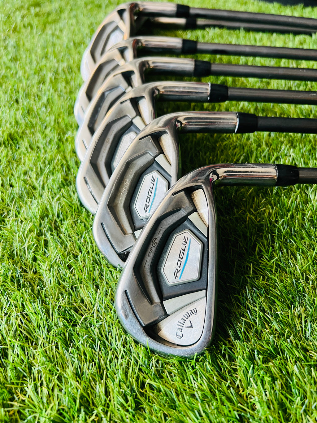 Callaway Rogue Cup 360 ijzerset 5 tot SW met +0,5 loft, golfclubs voor precisie en prestaties, door Thom's Golfgear