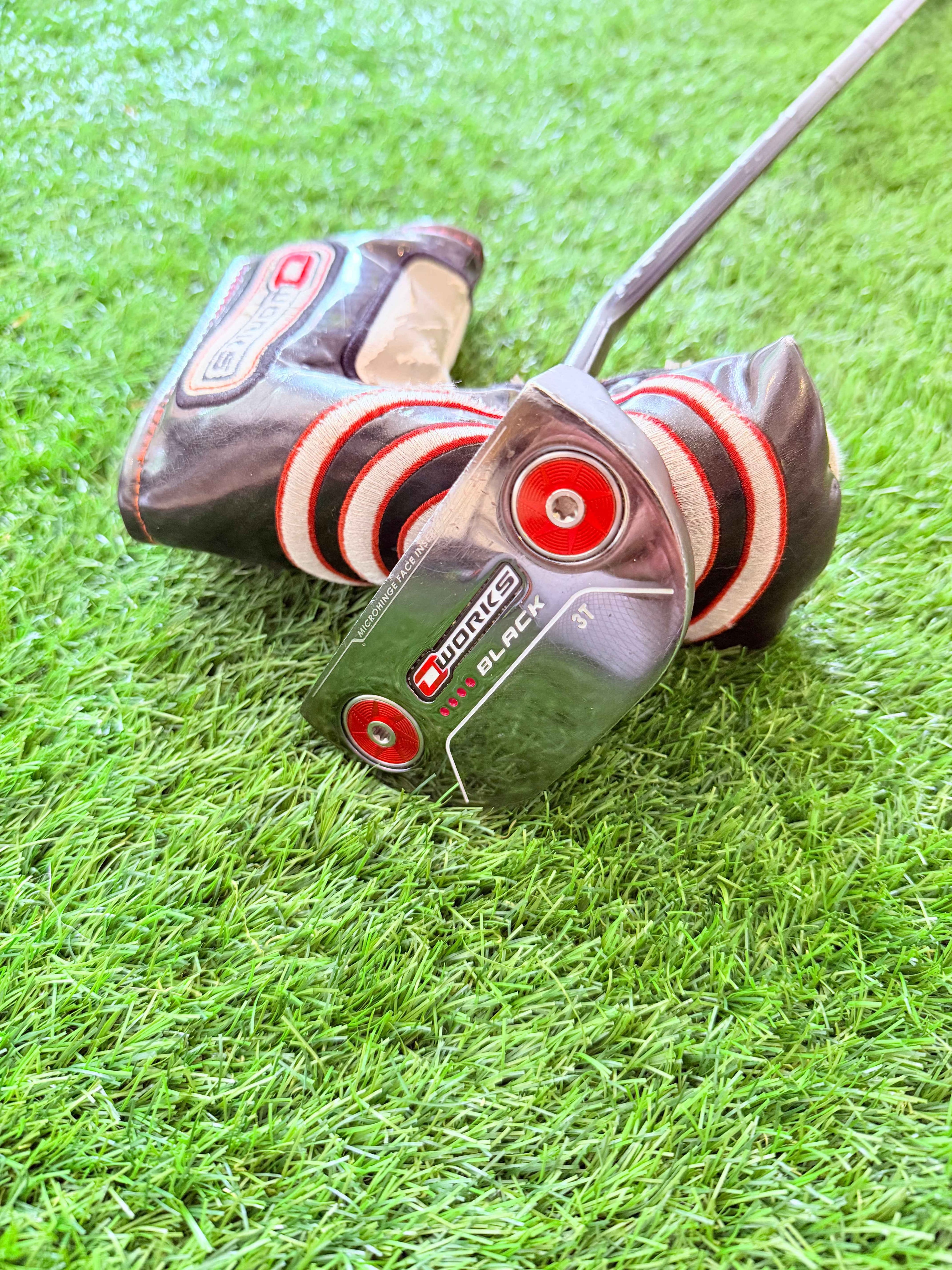 Odyssey O Works Black 3T Putter – 33 Inch (Rechtshandig)