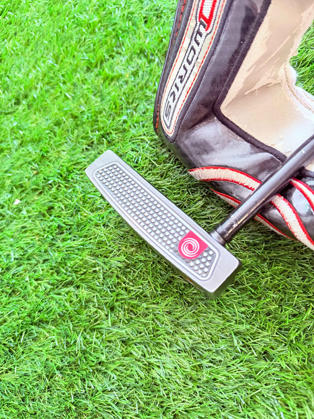 Odyssey O Works Black 3T Putter – 33 Inch (Rechtshandig)