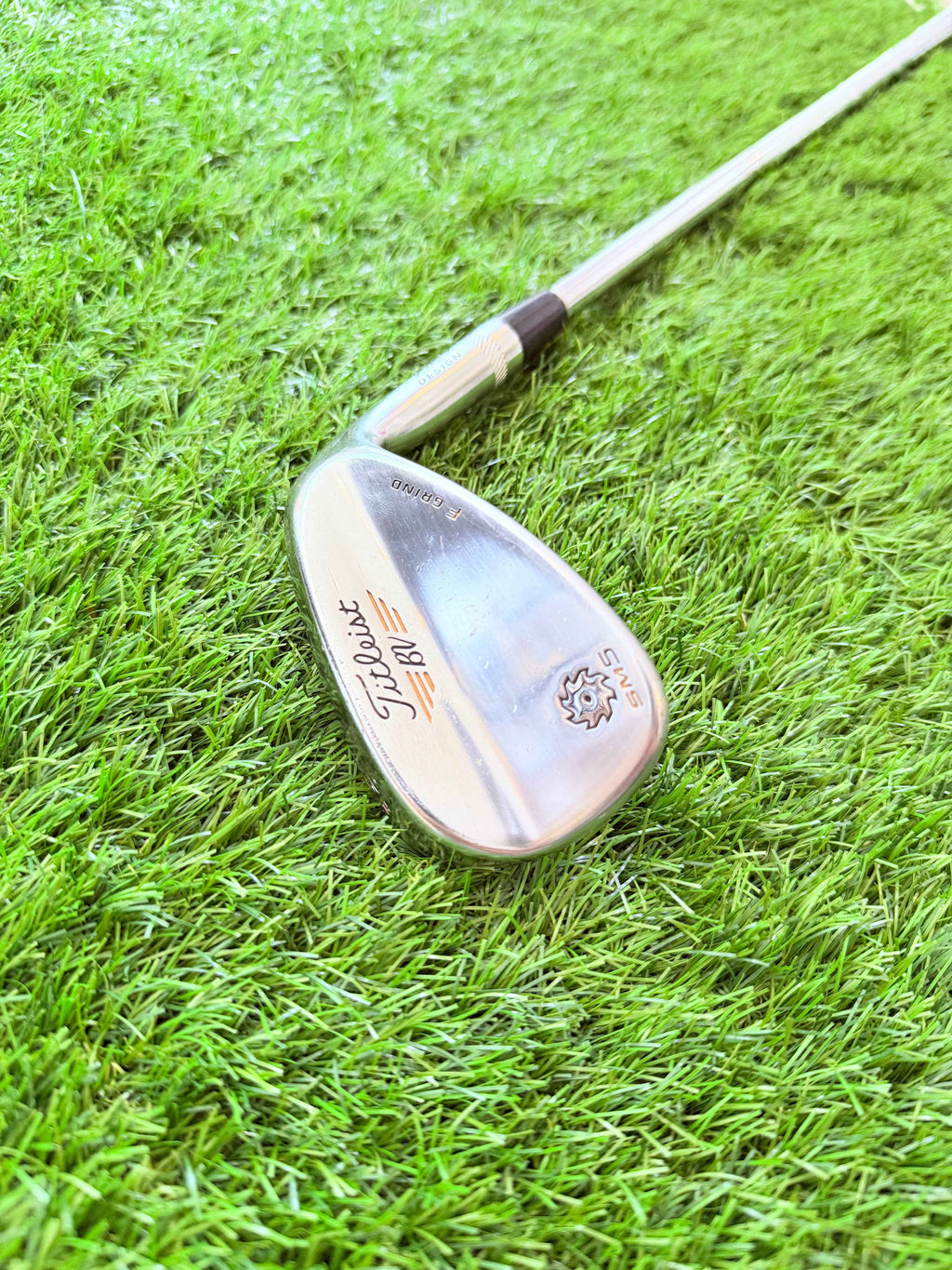 Titleist Vokey SM5 F Grind Wedge – 56° (Rechtshandig)
