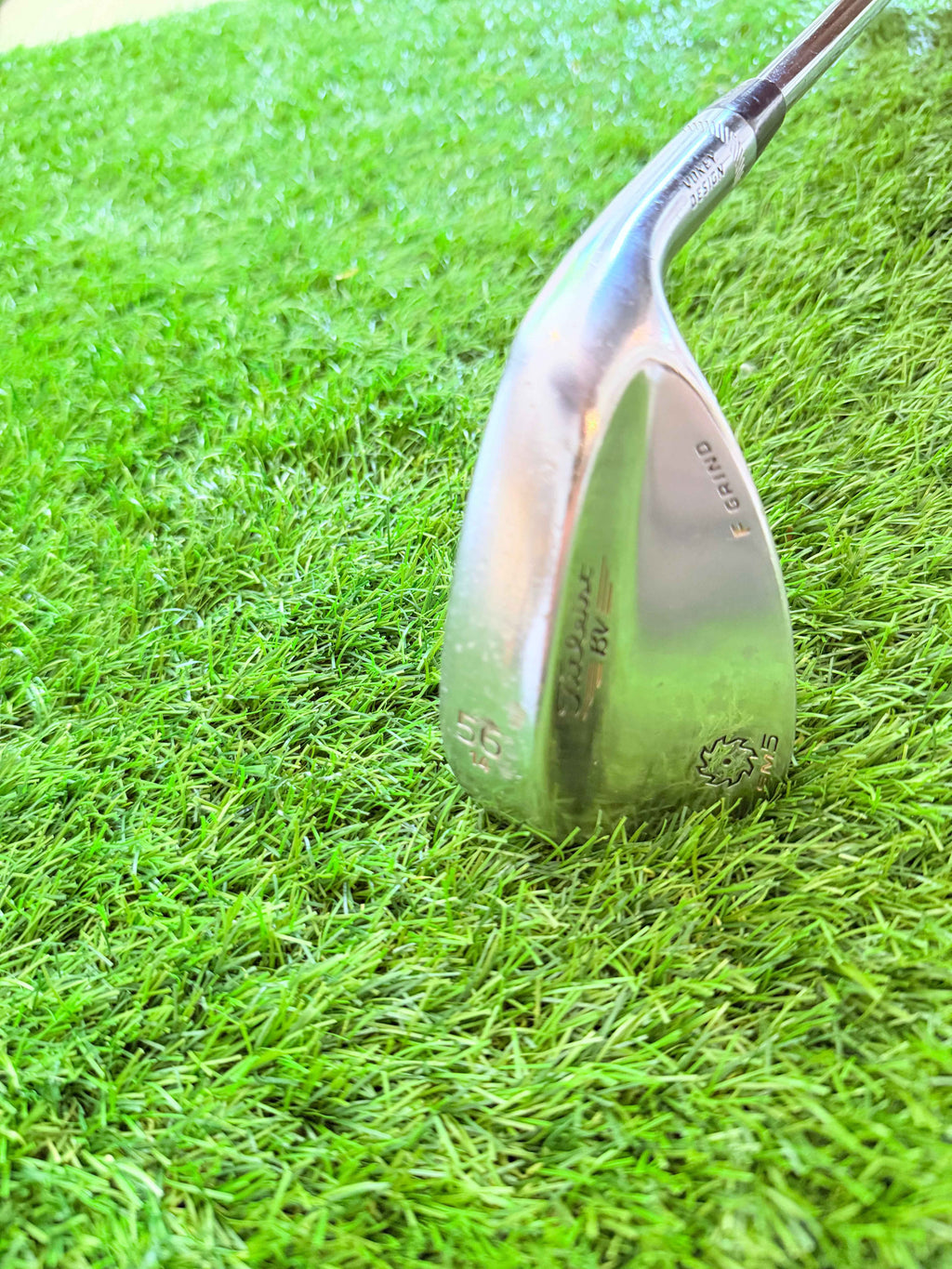 Titleist Vokey SM5 F Grind Wedge – 56° (Rechtshandig)