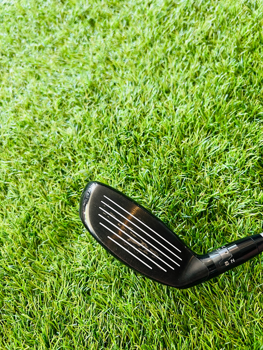 Titleist 915H hybride 2, 17,5°, rechtshandig, golfclub met graphite shaft en comfortabele grip, geschikt voor precisieslagen.