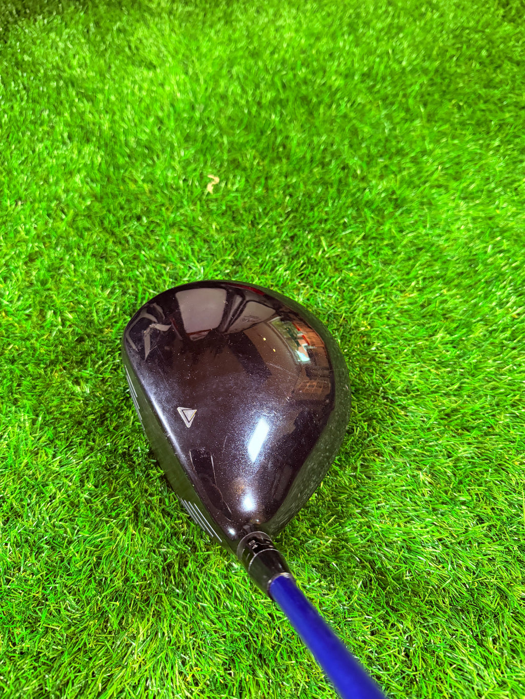 Titleist 915D3 driver 9.5° rechtshandig, golfclub met graphite shaft en clubhoofd in zwart en zilver, golfuitrusting.