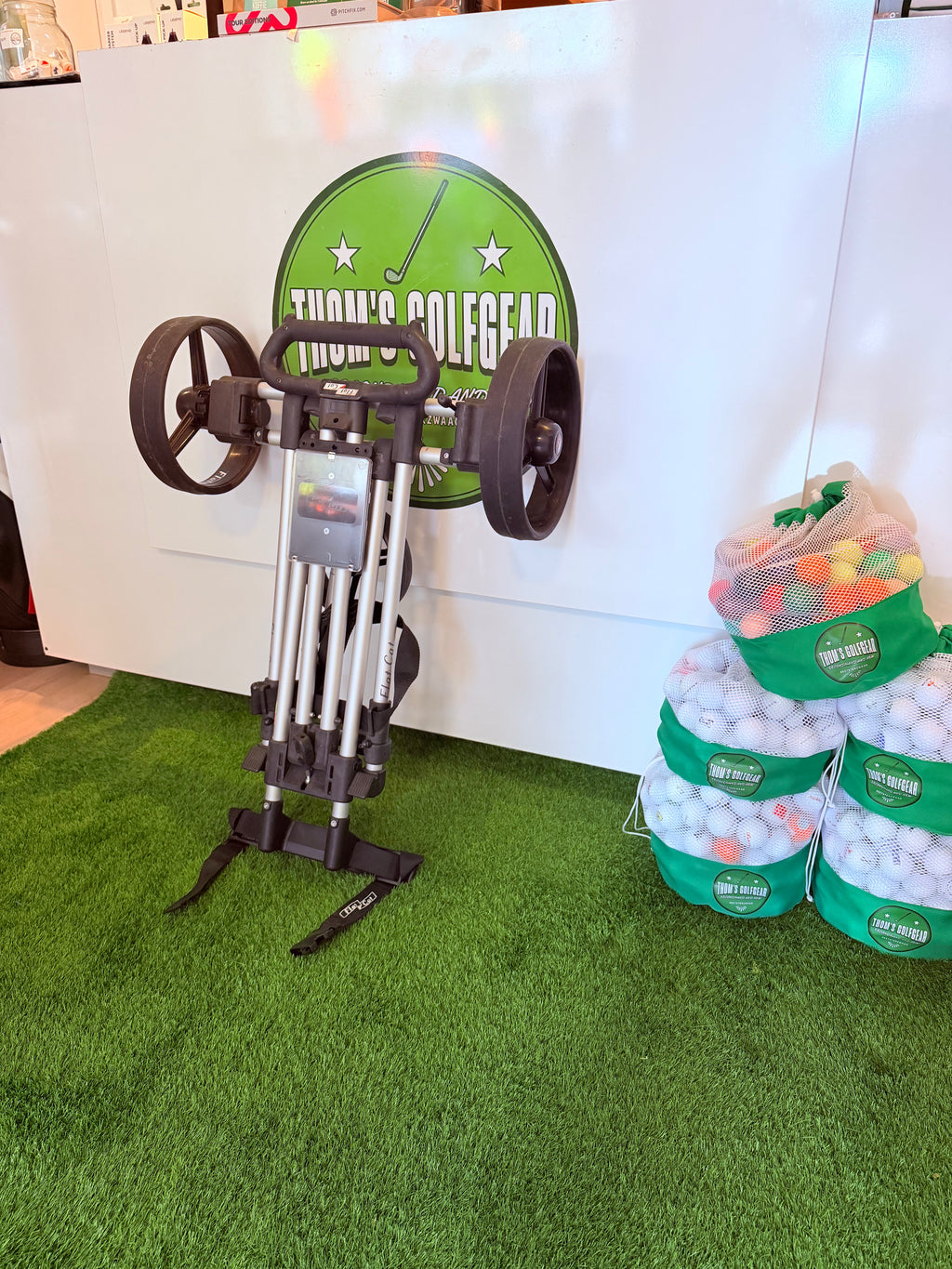 Flat Cat Push and Pull Trolley