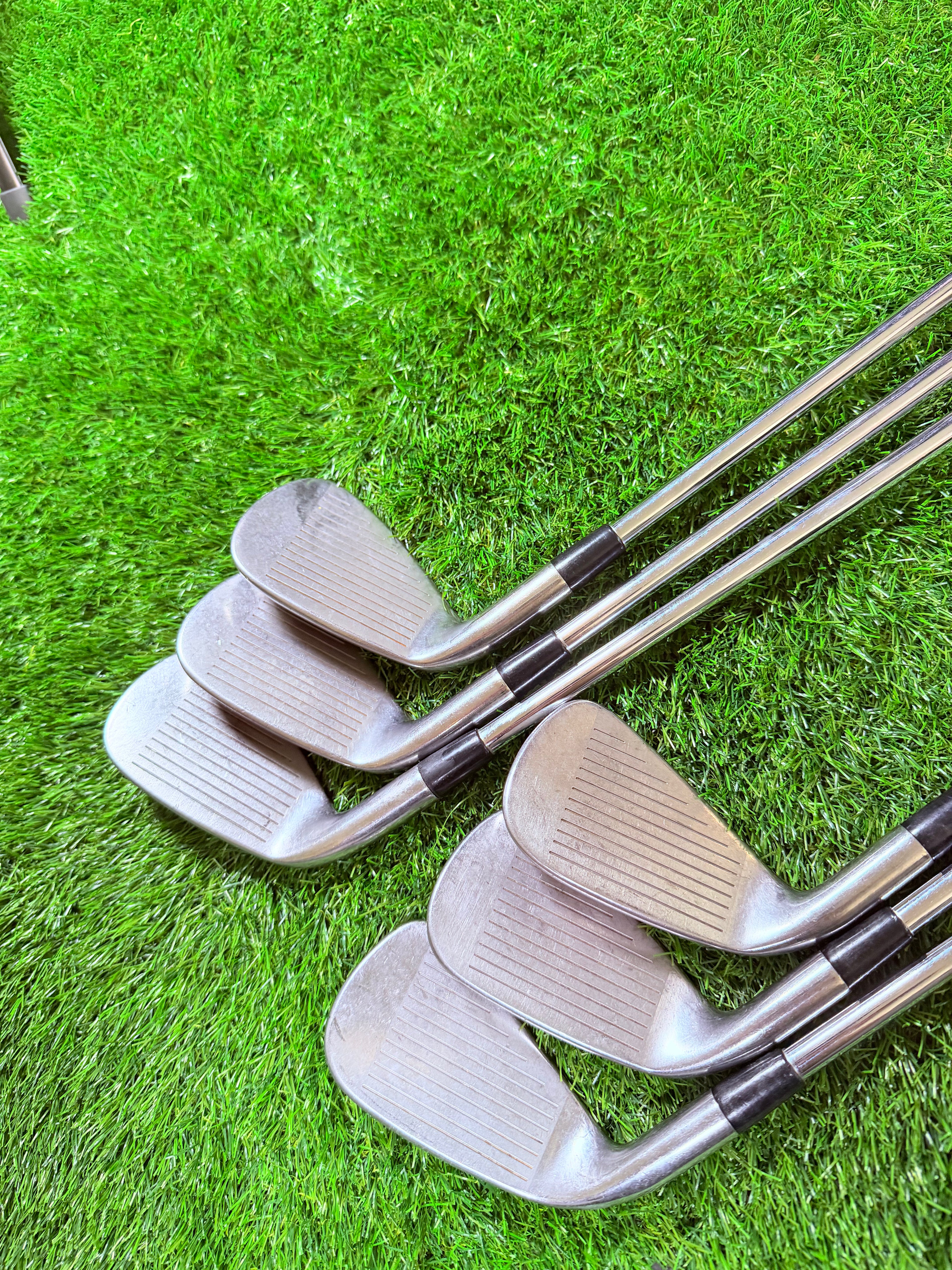 Titleist AP1 714 IJzers – 5 t/m PW (Rechtshandig)