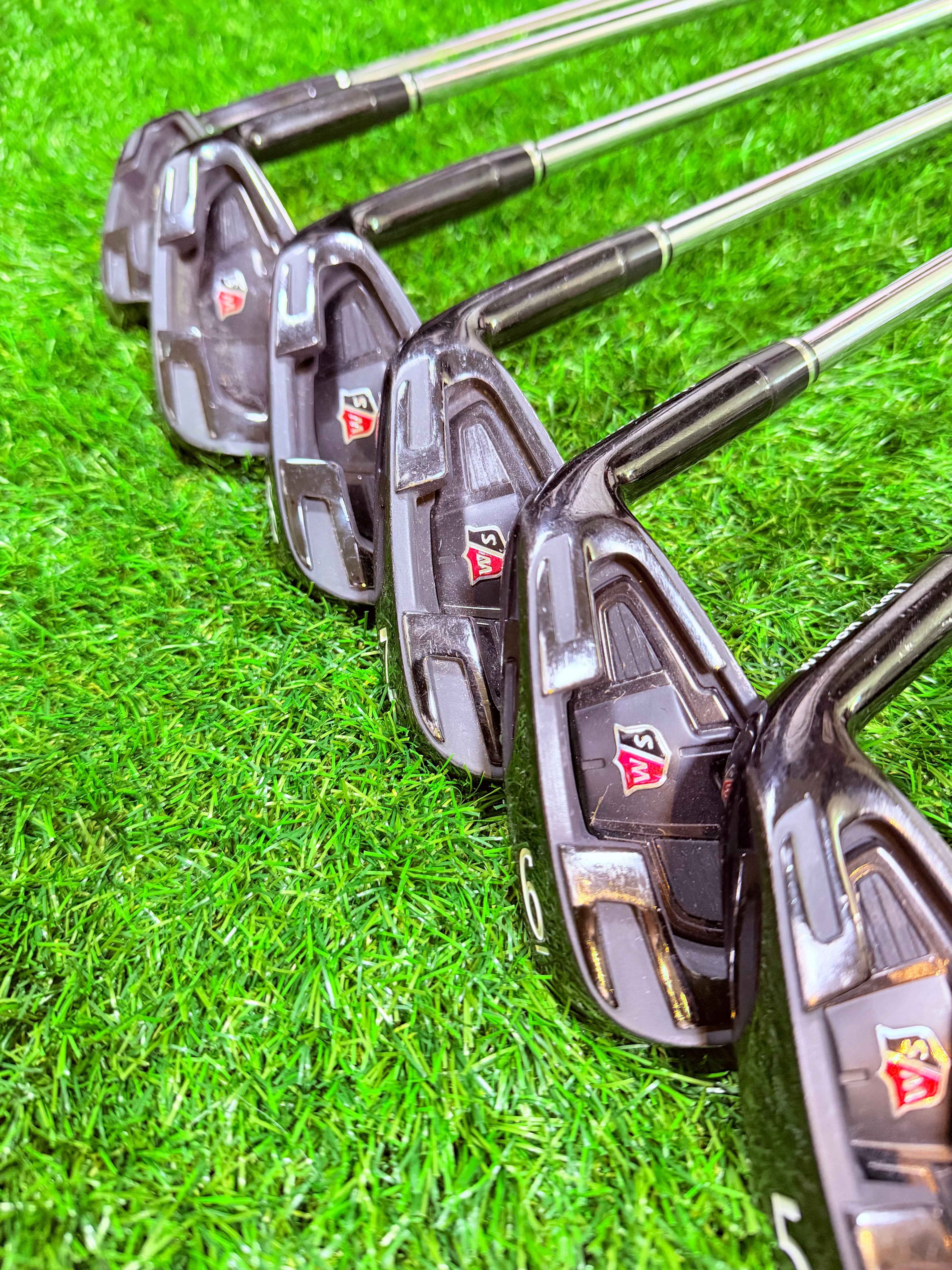 Wilson Staff Ci11 IJzers – 4 t/m PW (Rechtshandig)