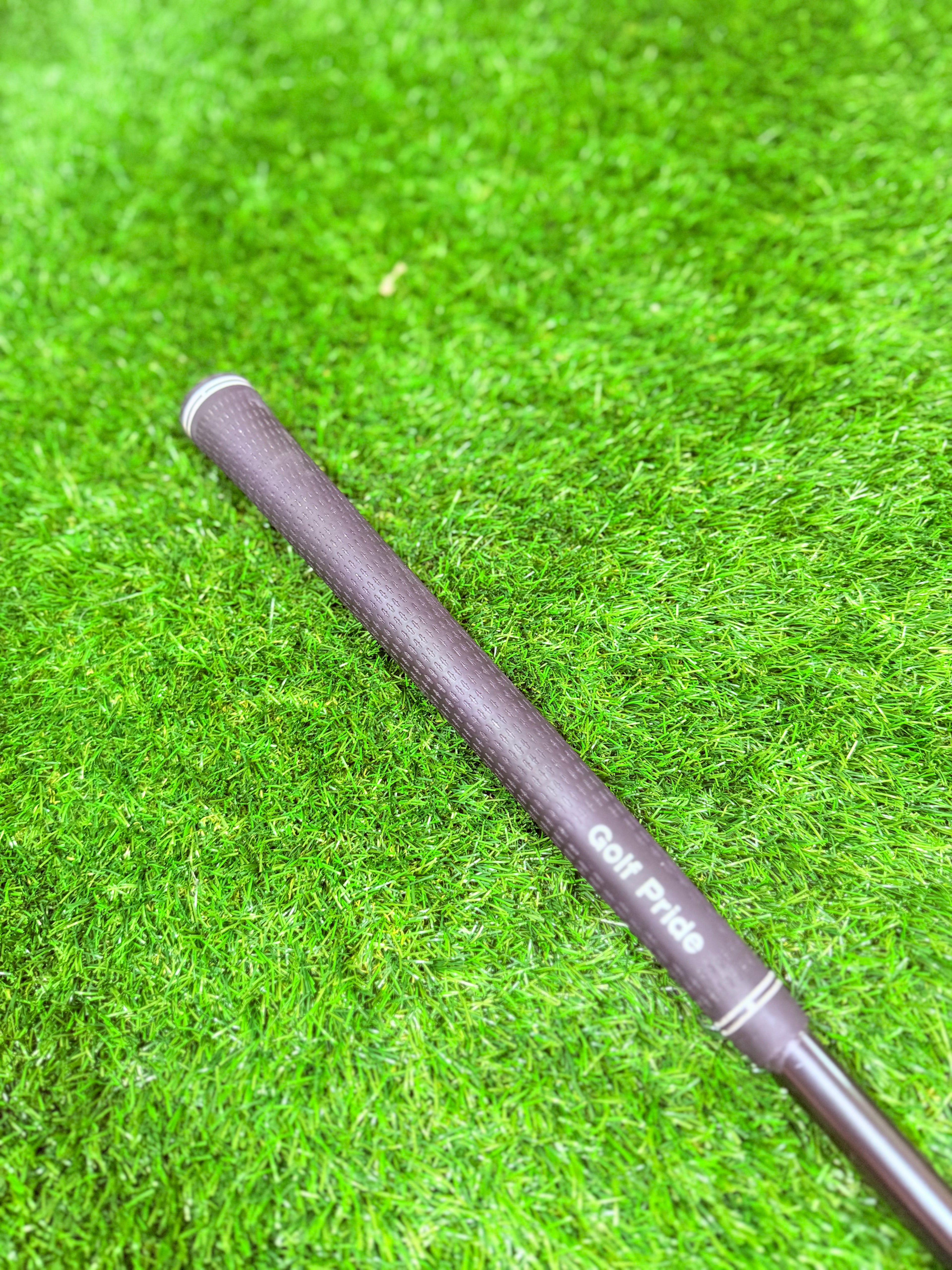 King Cobra Baffler TWS Hybride 4 – 23° (Rechtshandig)