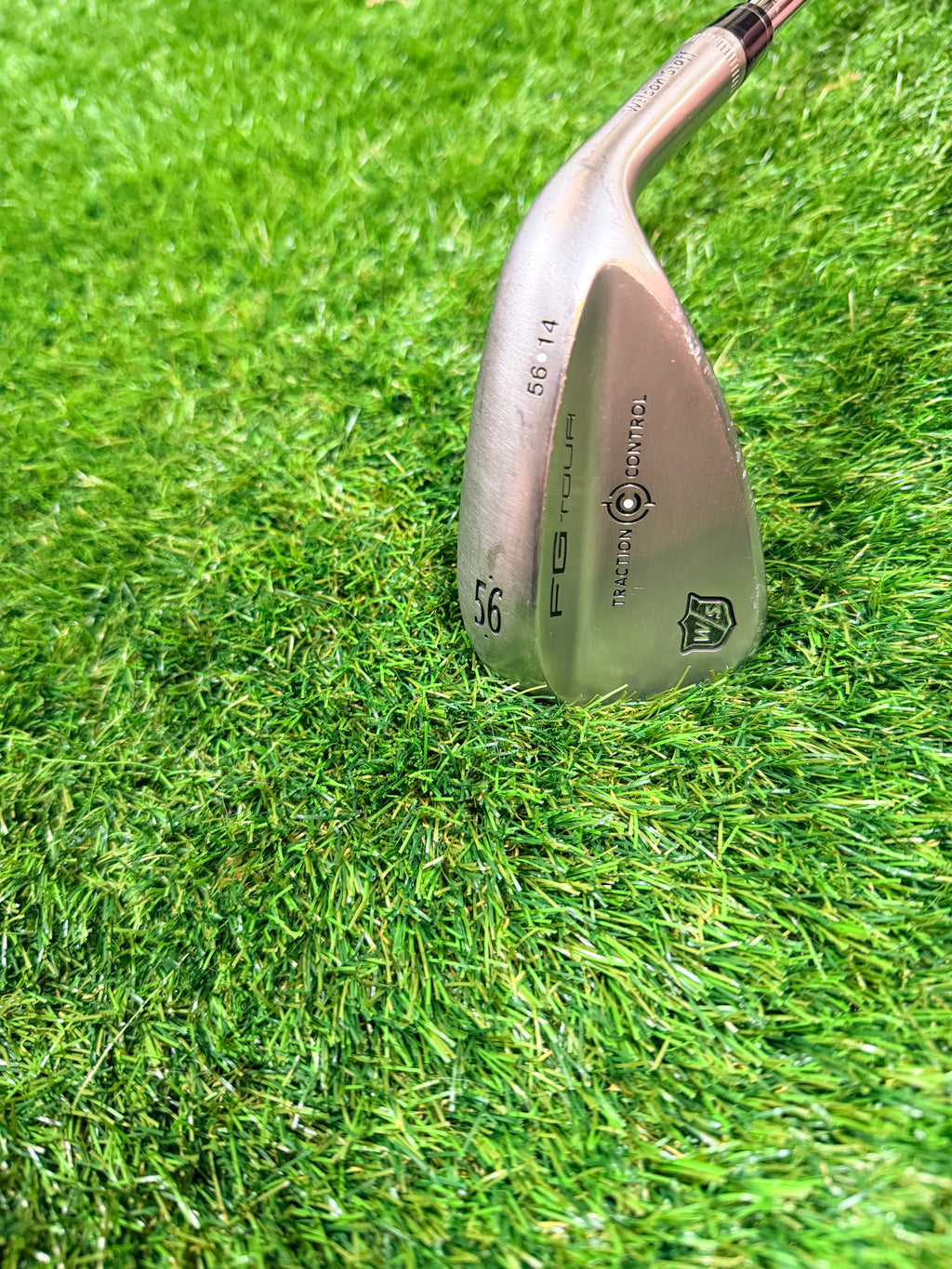 Wilson Staff FG Tour Traction Control Wedge – 56° (Rechtshandig)