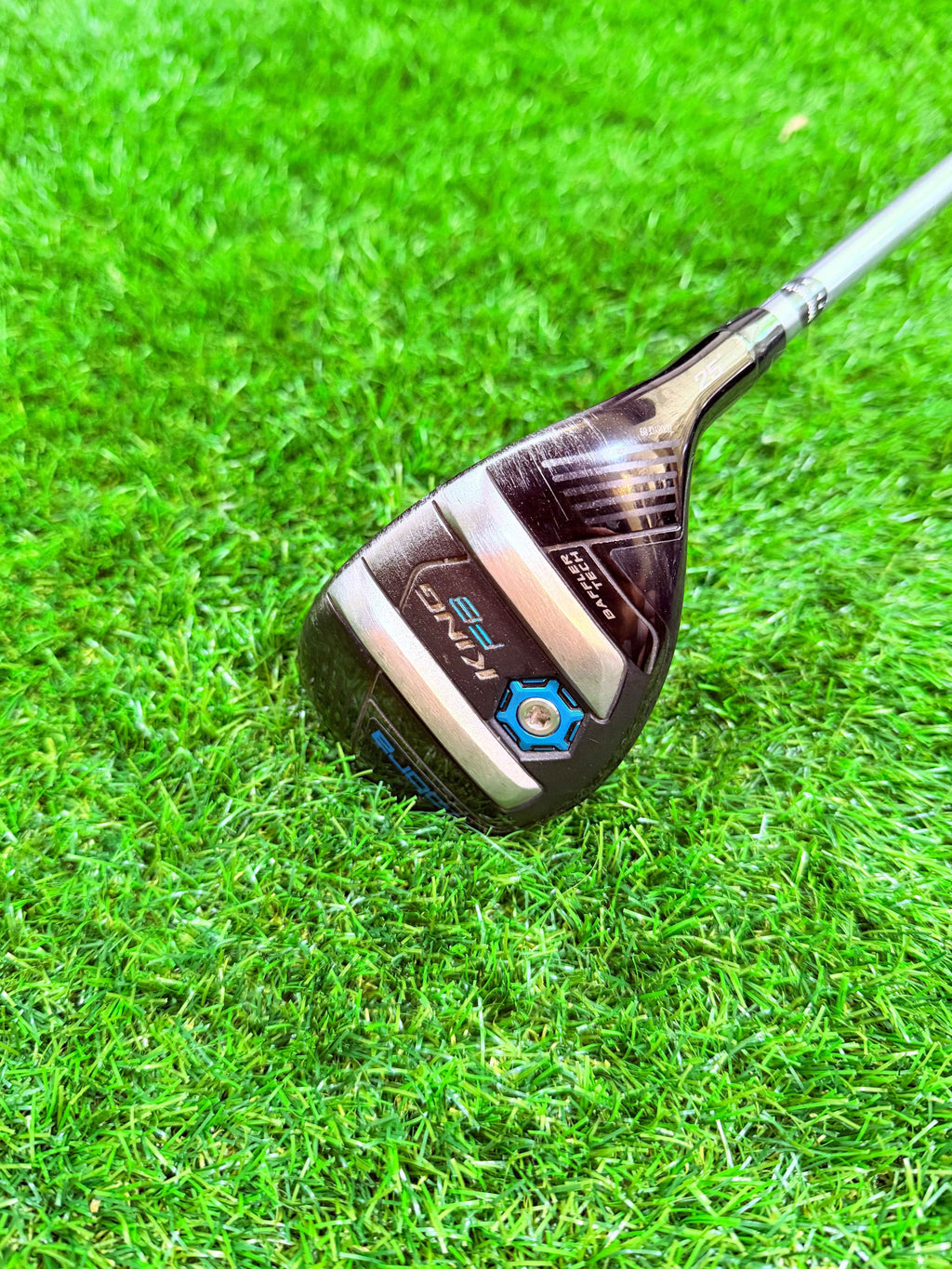 Cobra King F8 Baffler Tech Hybride 5 – 25° (Rechtshandig)