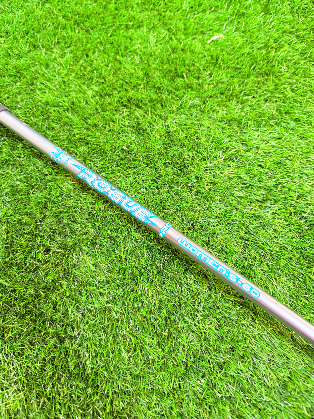 Cobra King F8 Baffler Tech Hybride 5 – 25° (Rechtshandig)