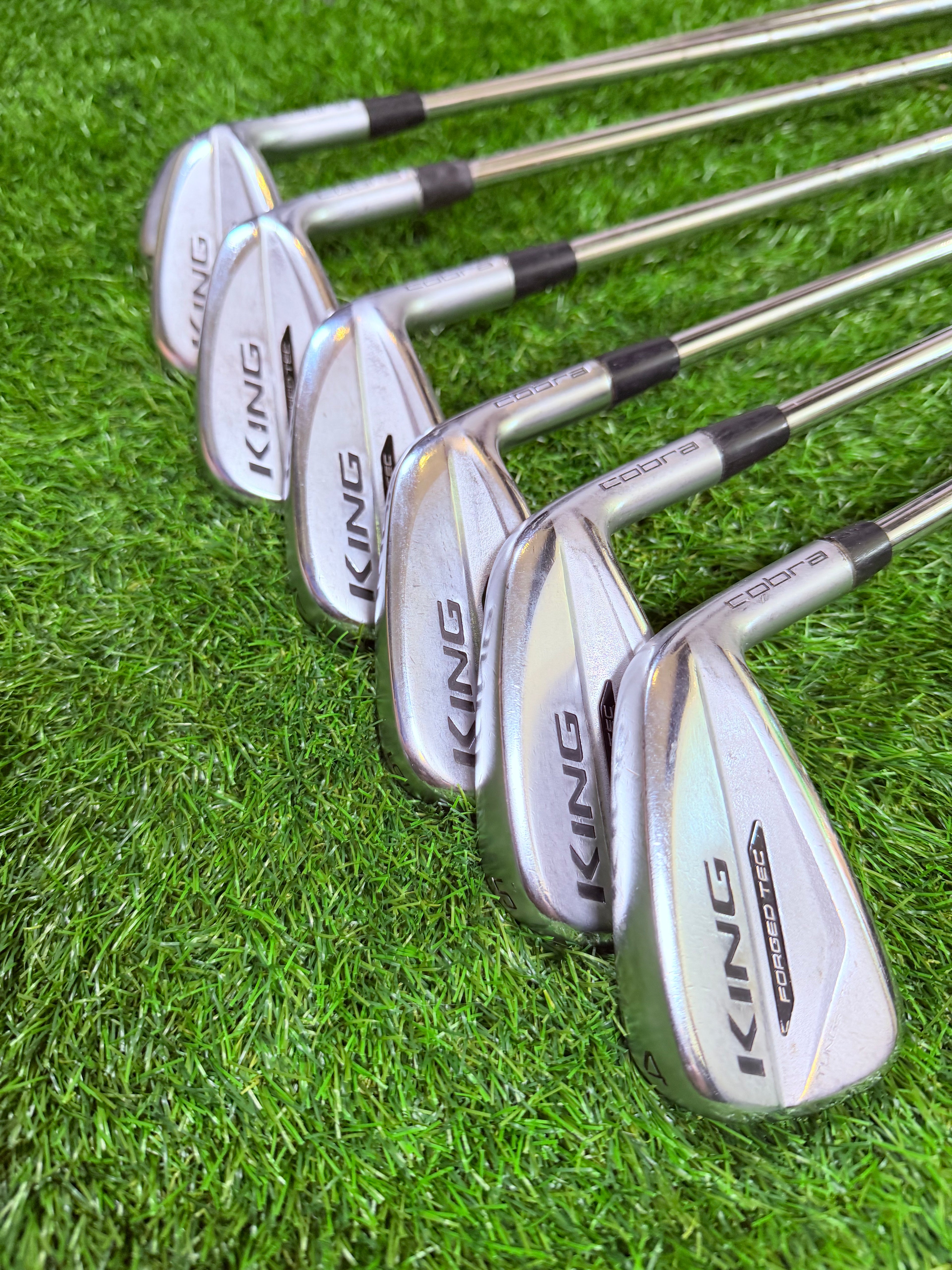Cobra KING Forged Tec IJzers – 4 t/m PW (Rechtshandig)