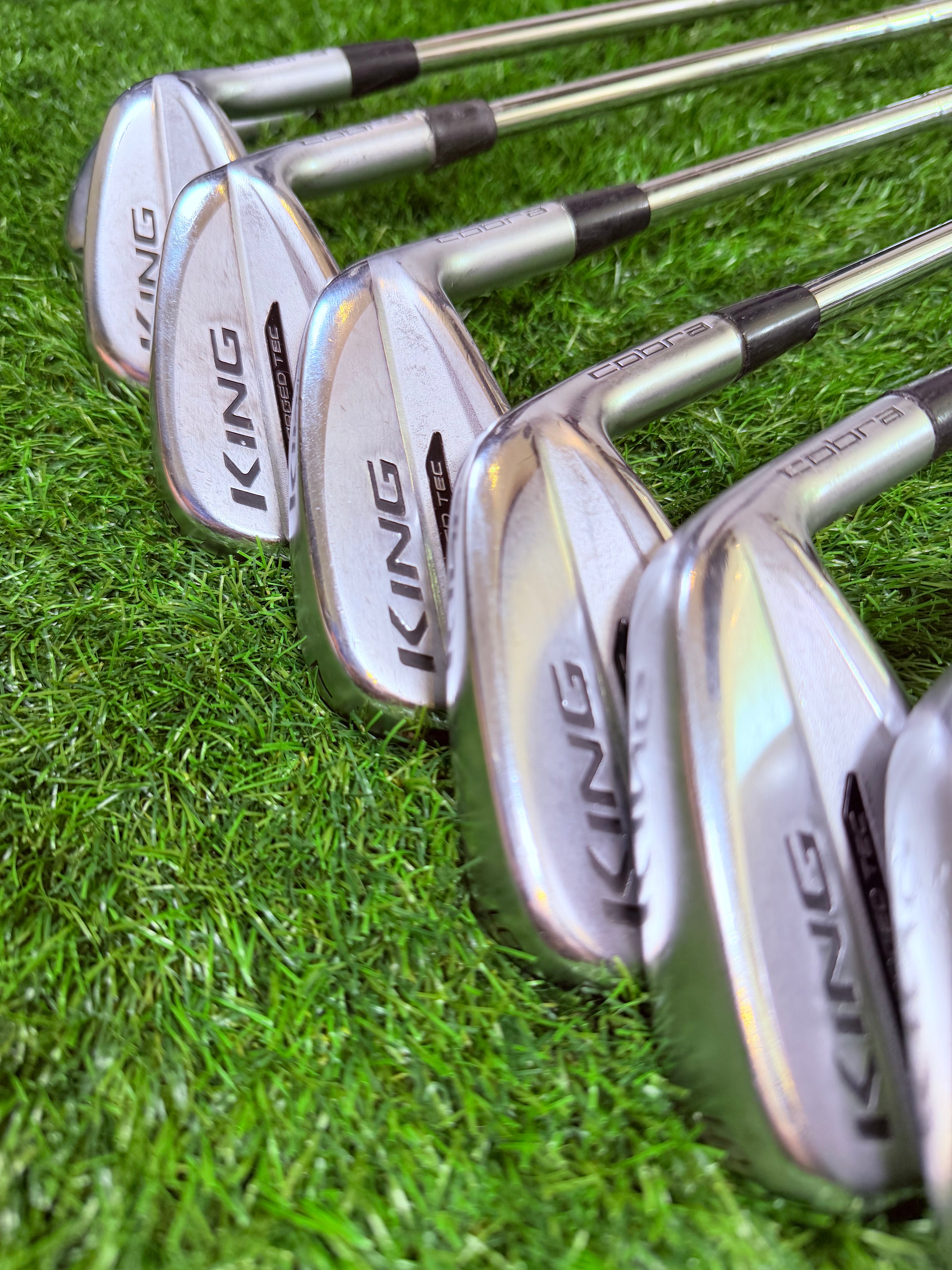 Cobra KING Forged Tec IJzers – 4 t/m PW (Rechtshandig)