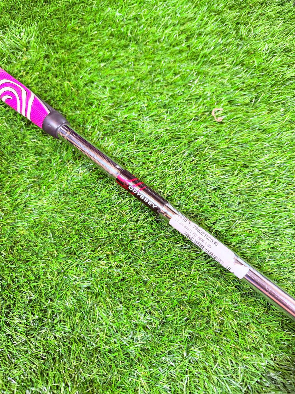 Odyssey White Ice Mini T Putter – 35 inch (Rechtshandig)