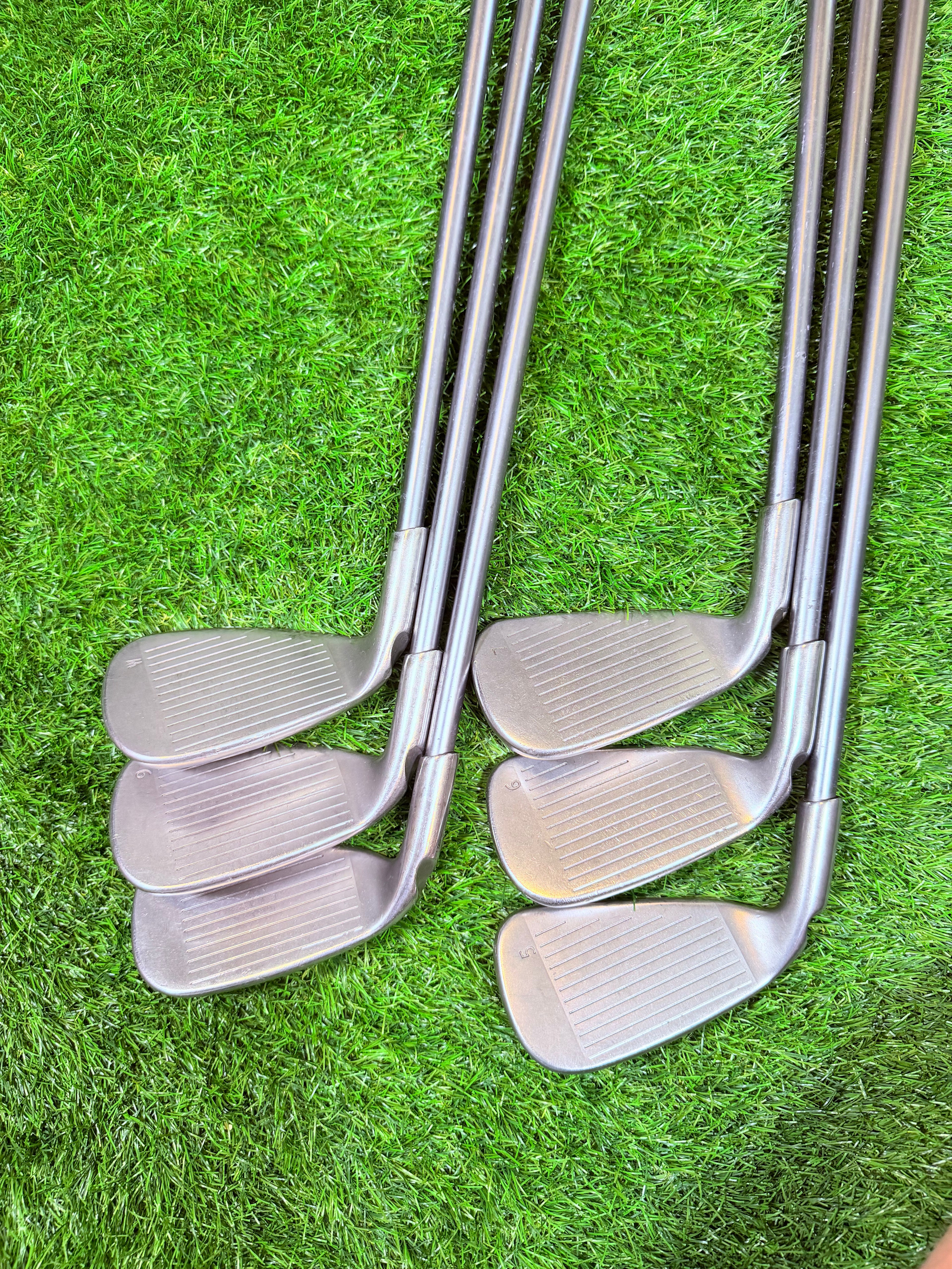 PING G30 IJzers – 5 t/m PW (Rechtshandig)