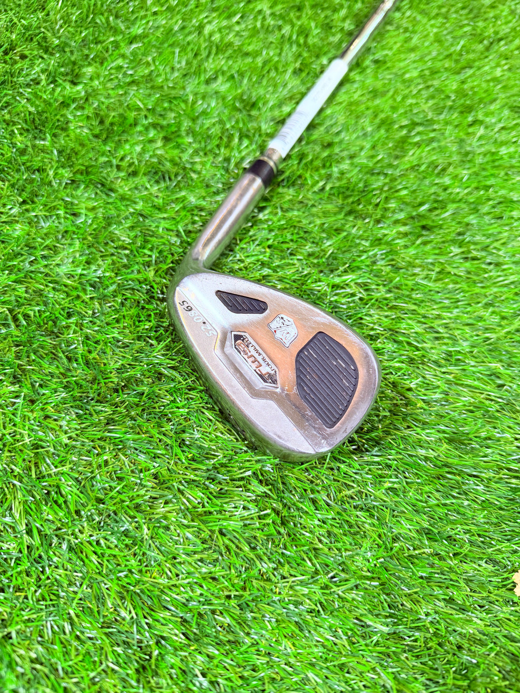Wilson Staff TW9 Tour Milled Gapwedge – 52° / 8° Bounce (Rechtshandig)