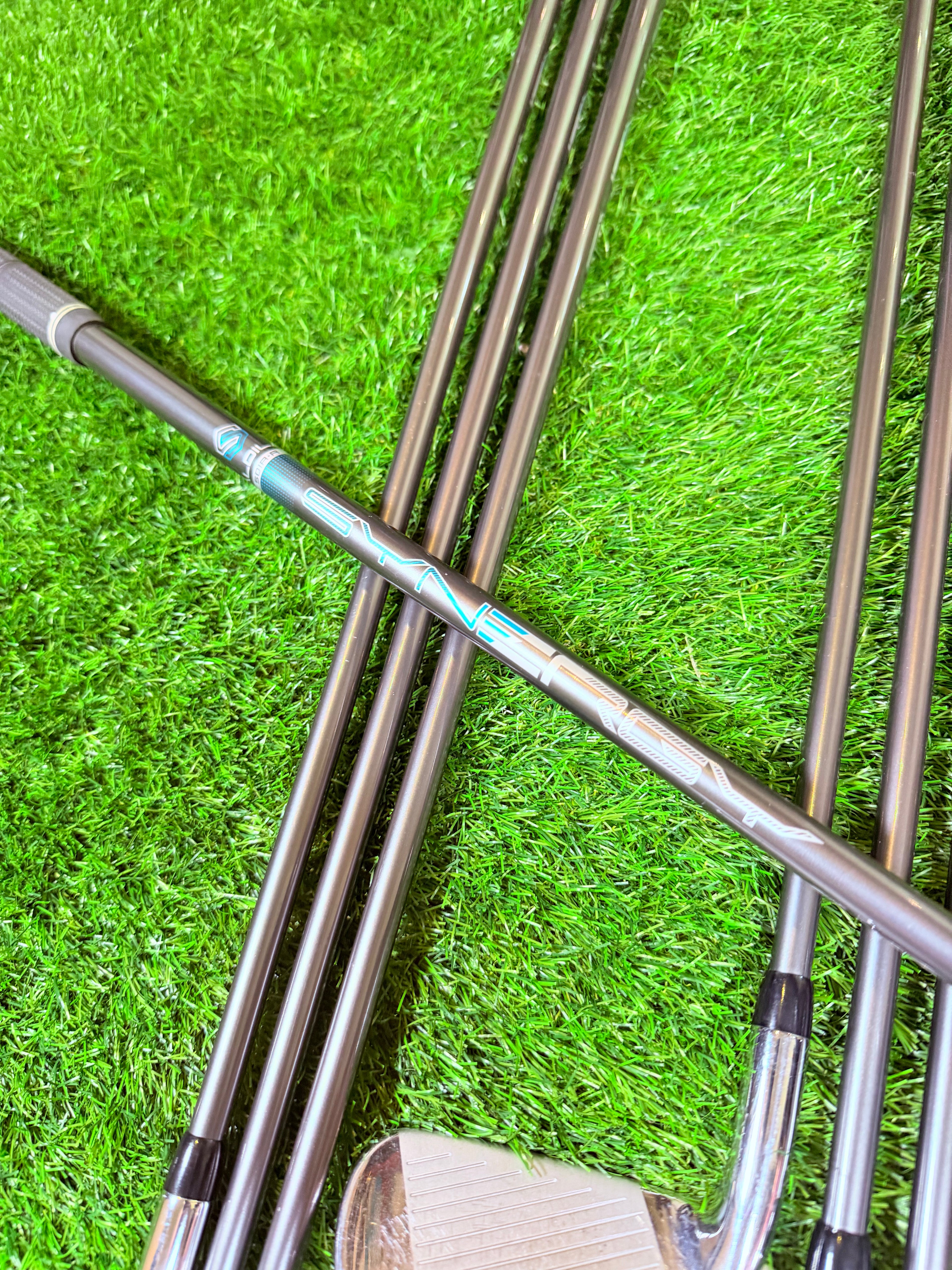 Callaway Rogue Pro IJzers – 5 t/m PW + AW (Rechtshandig)
