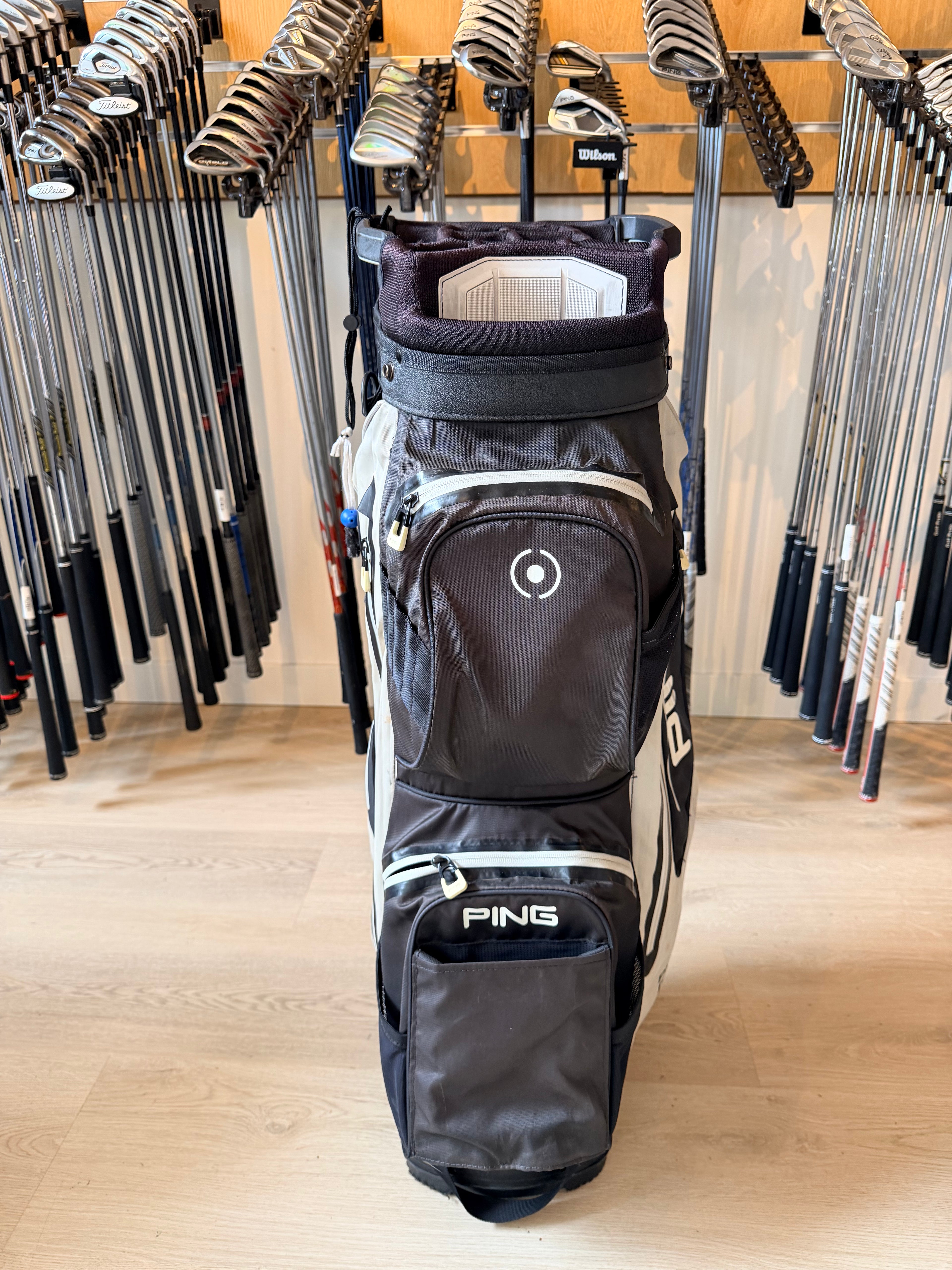 PING Pioneer Monsoon Cartbag – Zwart/Wit – 14-Vaks