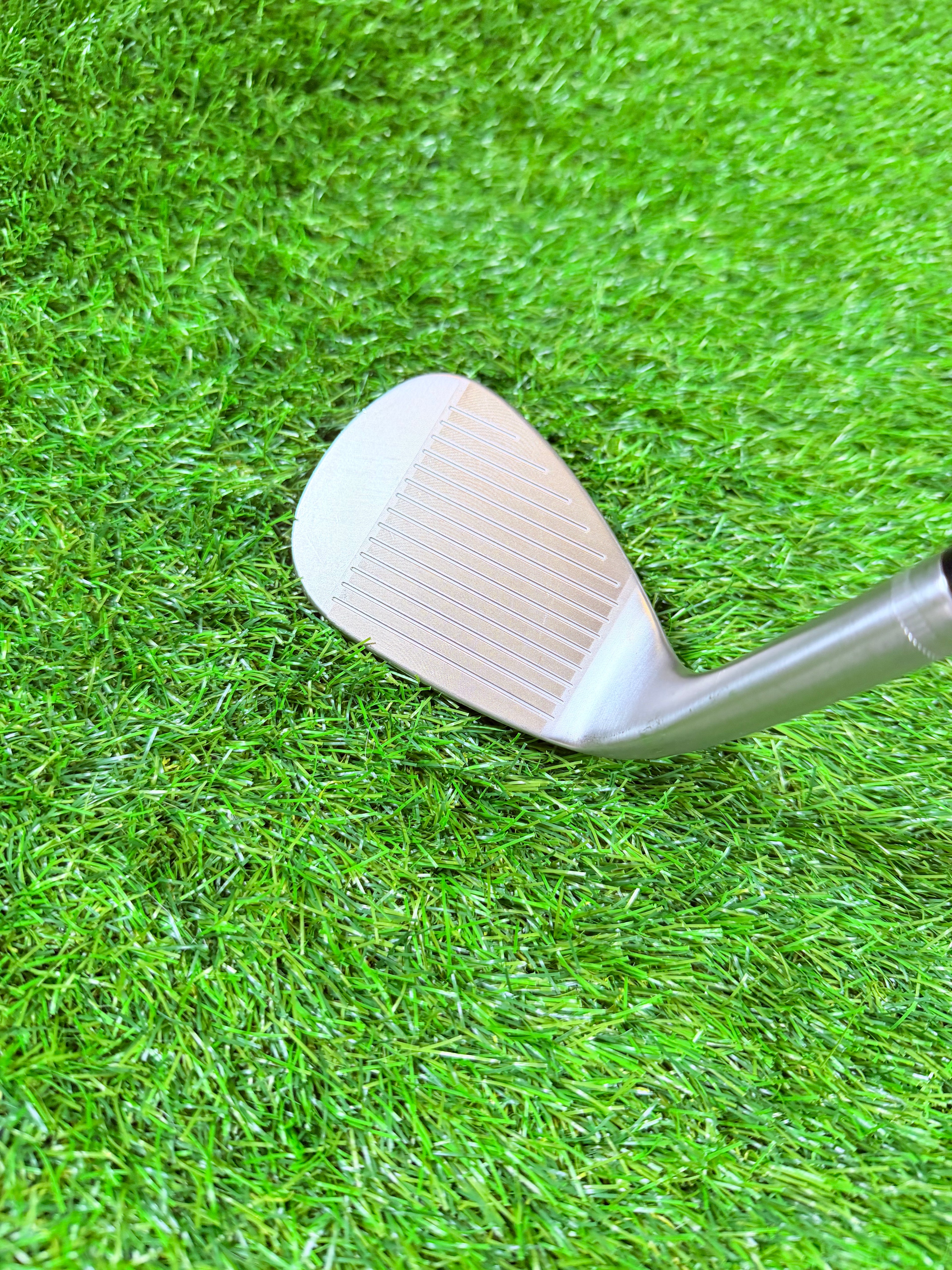 Wilson Staff FG Tour PMP Sandwedge – 55° / 12° Bounce (Rechtshandig)