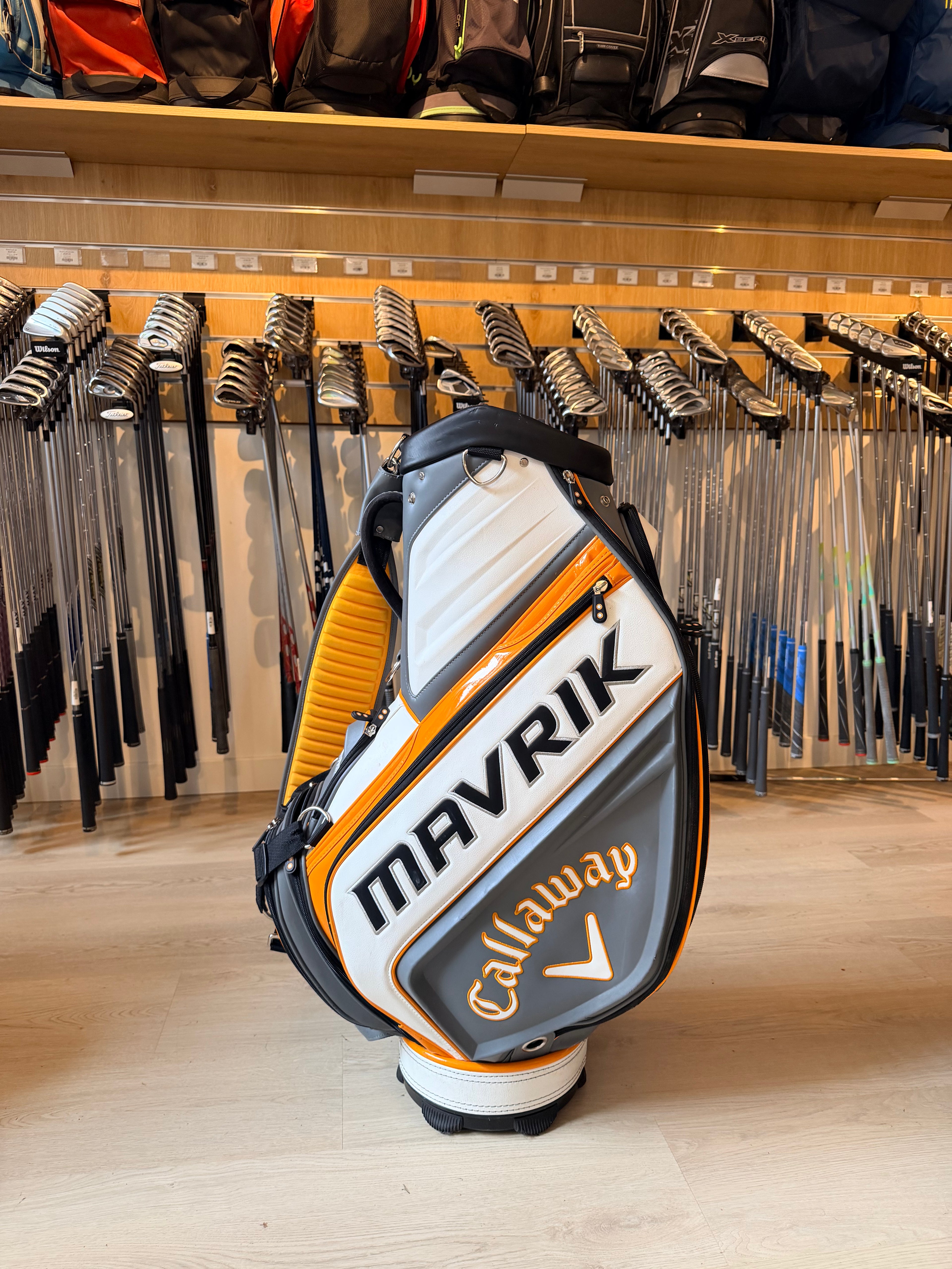 Callaway Mavrik Tourbag – Inclusief Regencover
