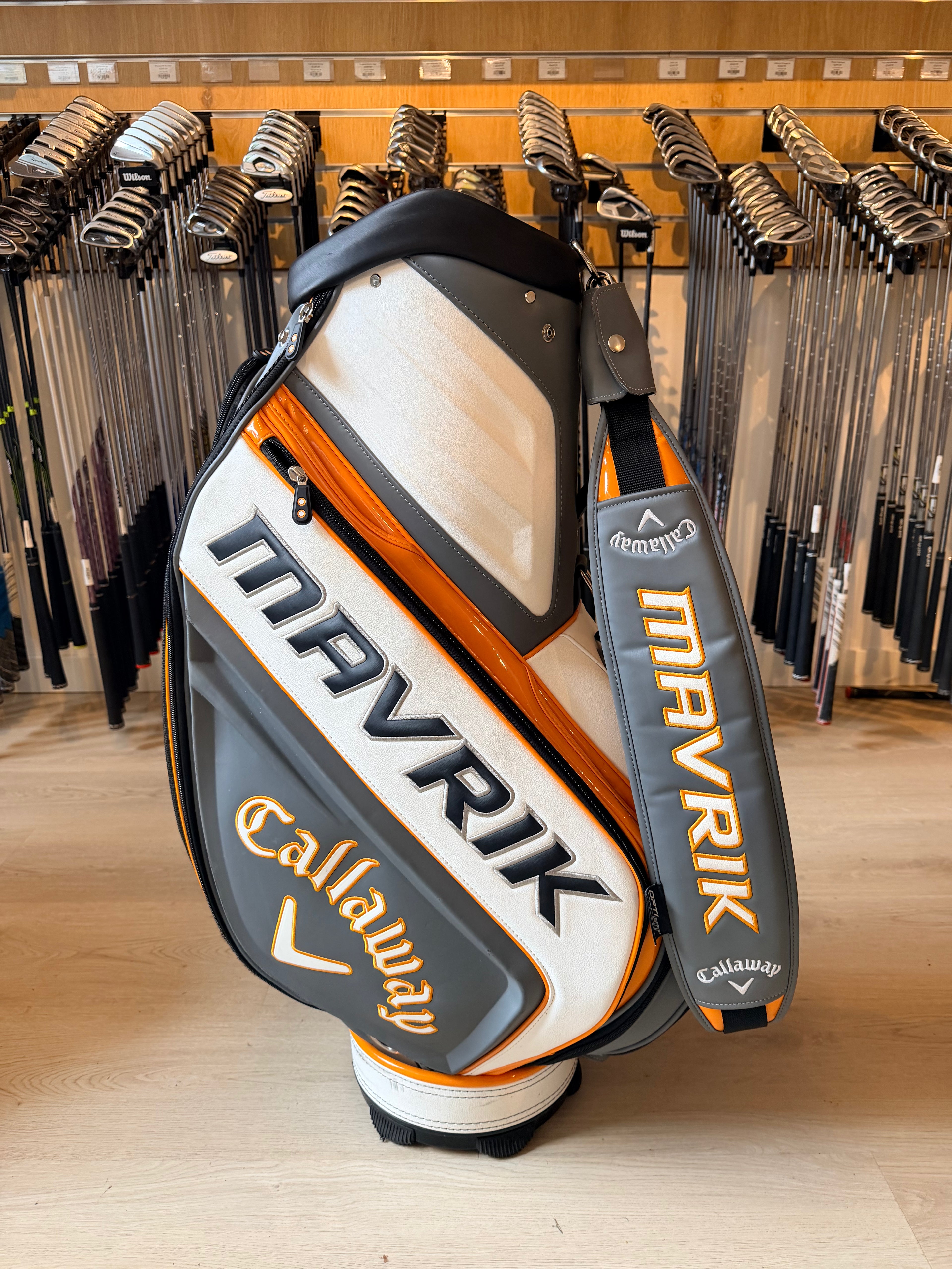 Callaway Mavrik Tourbag – Inclusief Regencover