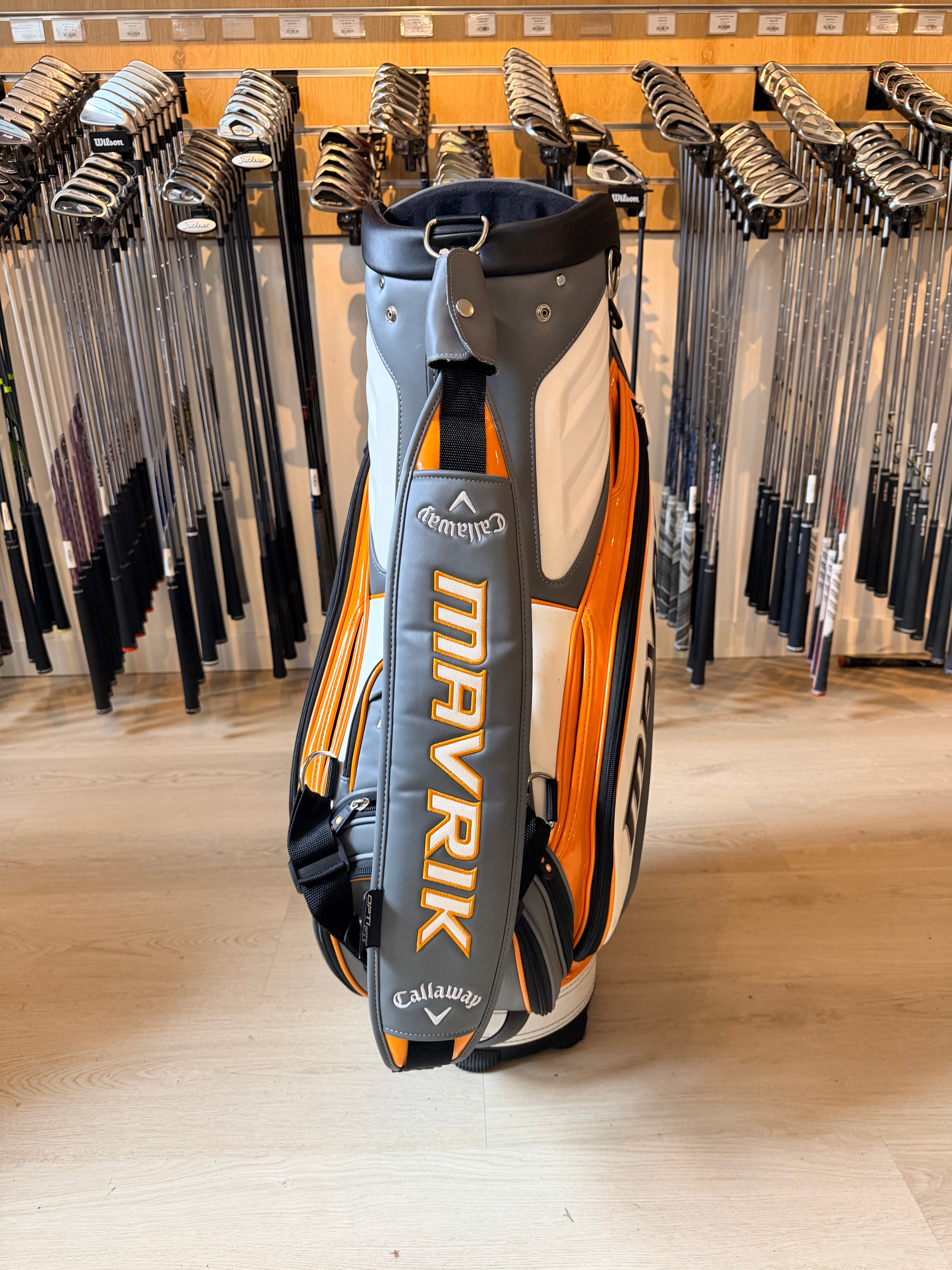 Callaway Mavrik Tourbag – Inclusief Regencover