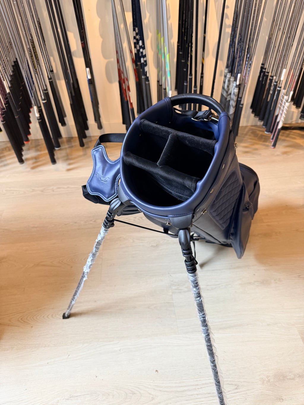 Titleist LinksLegend Series Standbag – Luxe Lederen Uitvoering (Nieuw)