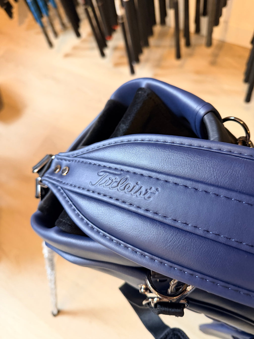 Titleist LinksLegend Series Standbag – Luxe Lederen Uitvoering (Nieuw)