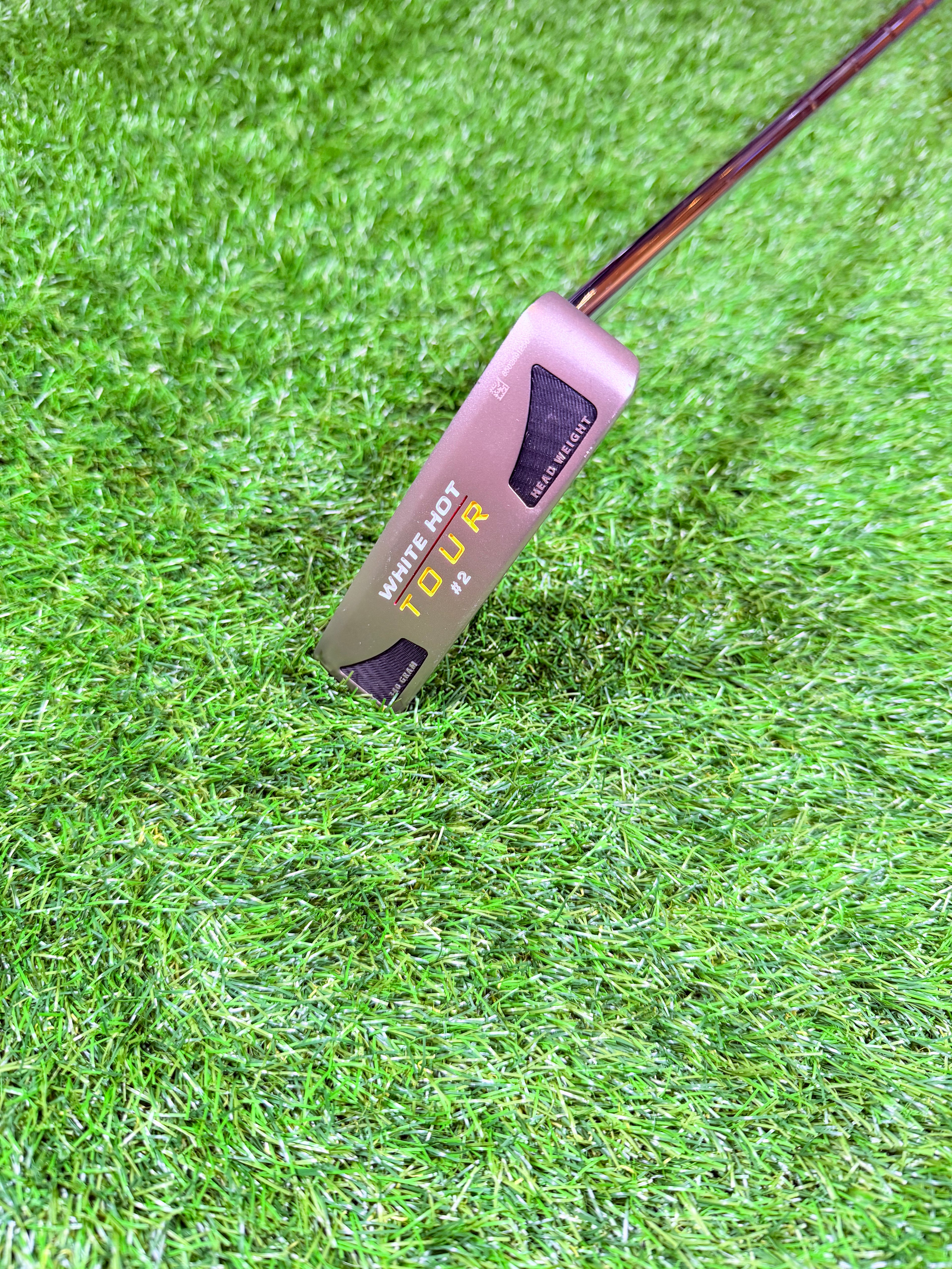 Odyssey White Hot Tour #2 Putter – 35 Inch (Rechtshandig)