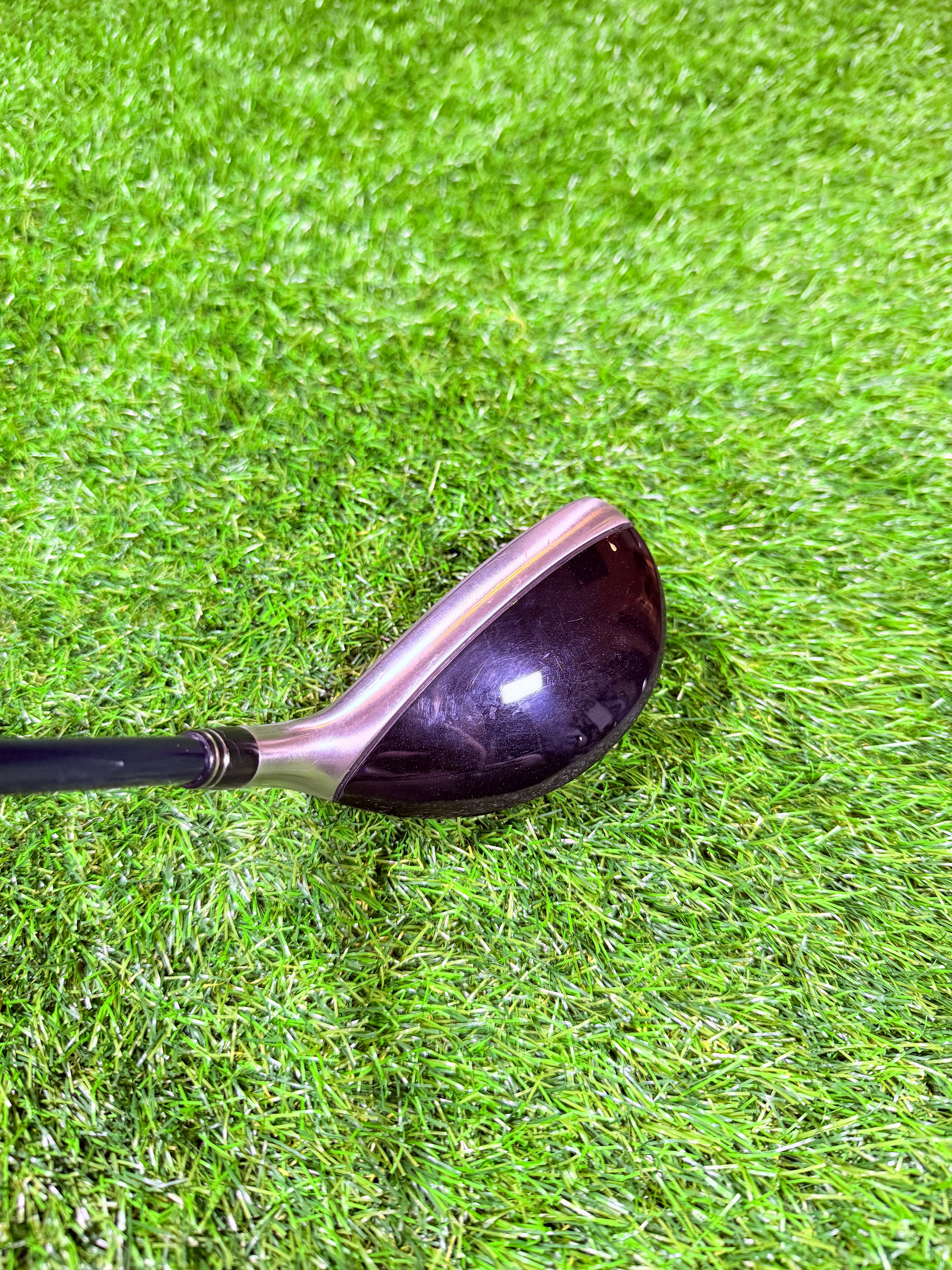 Cobra KING Baffler DWS Hybride 4 – 23° (Rechtshandig)
