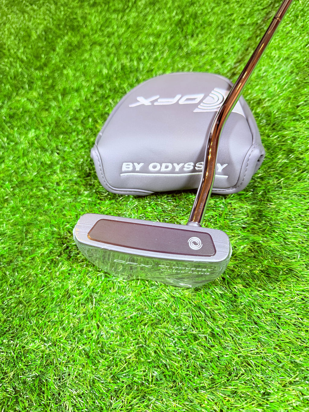 Odyssey DFX V-Line Fang Putter – 33 Inch (Rechtshandig)