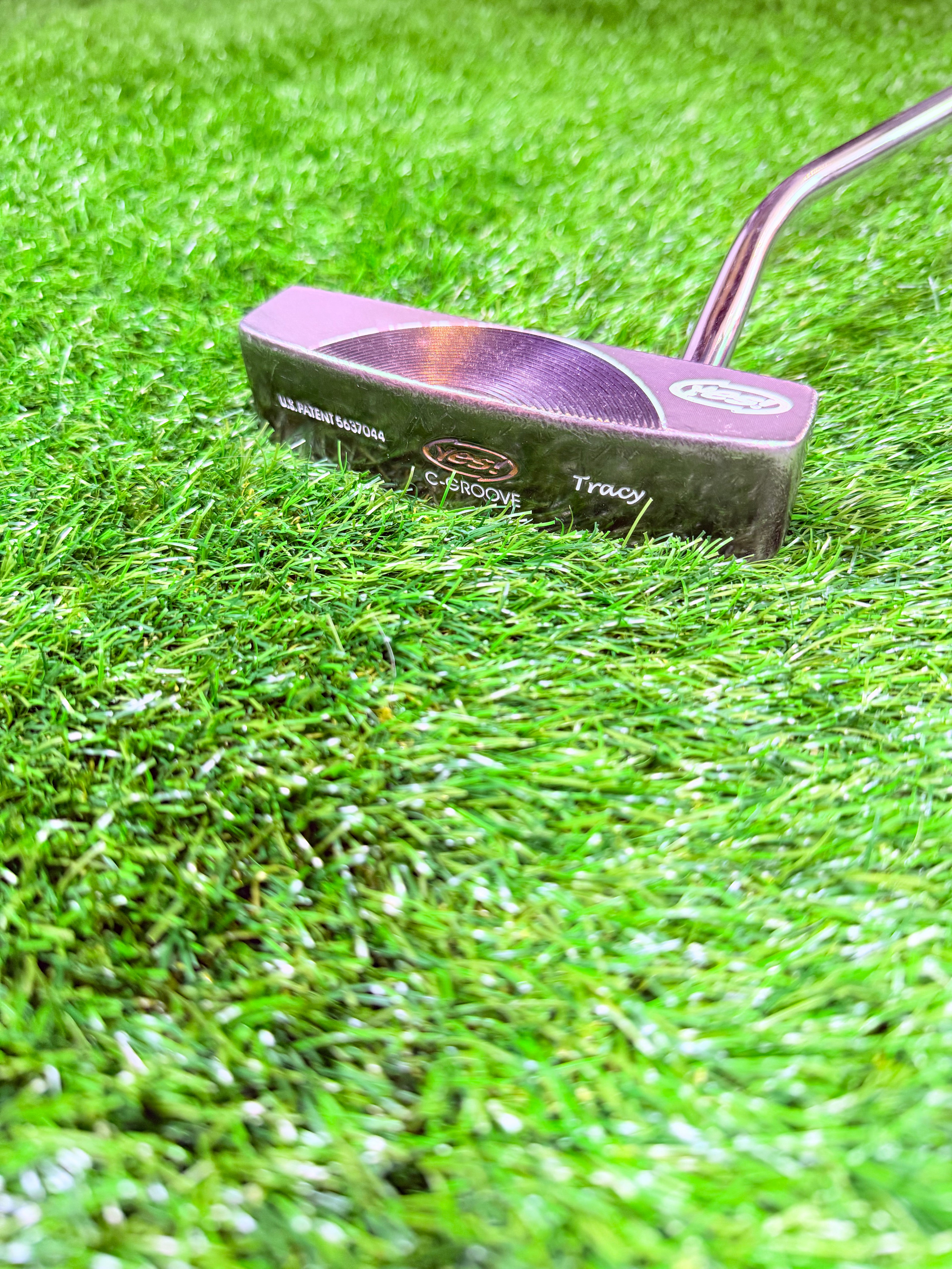 Rechtshandige YES! C-Groove Tracy Putter van Thom's Golfgear, 35 inch, golfclub met C-groove voor precisie putting.