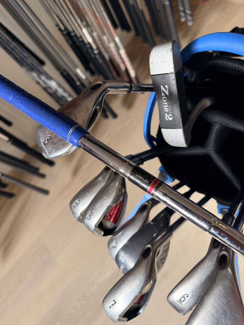 Golfset van Callaway Big Bertha inclusief 3 t/m PW clubs, 56° wedge, putter en nieuwe standbag, perfect voor golfers.
