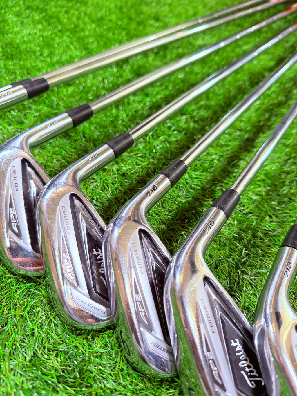 Titleist AP2 716 IJzerset – 4 t/m PW Dynamic Gold R300 Regular (Rechtshandig)