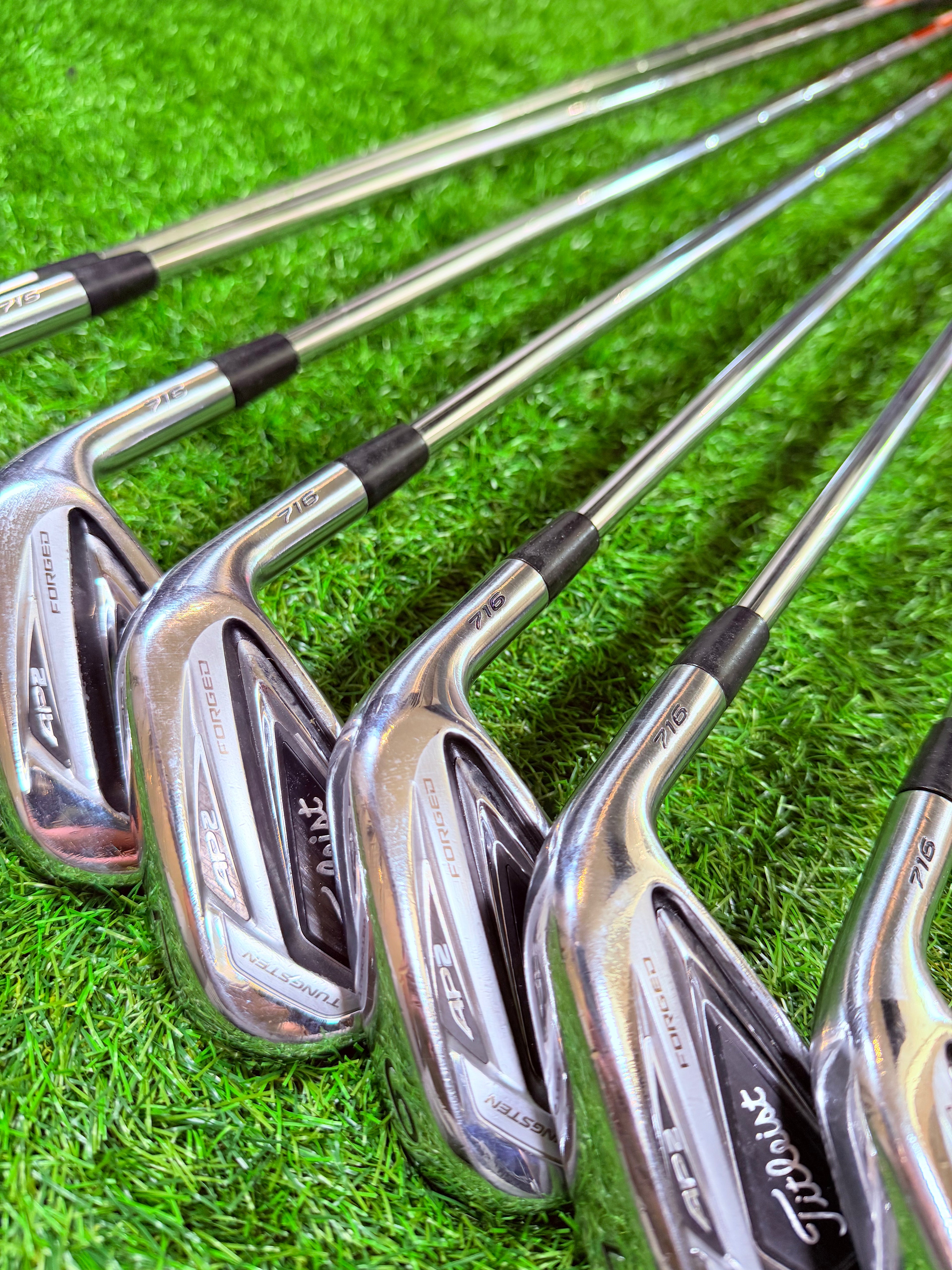 Titleist AP2 716 IJzerset – 4 t/m PW Dynamic Gold R300 Regular (Rechtshandig)