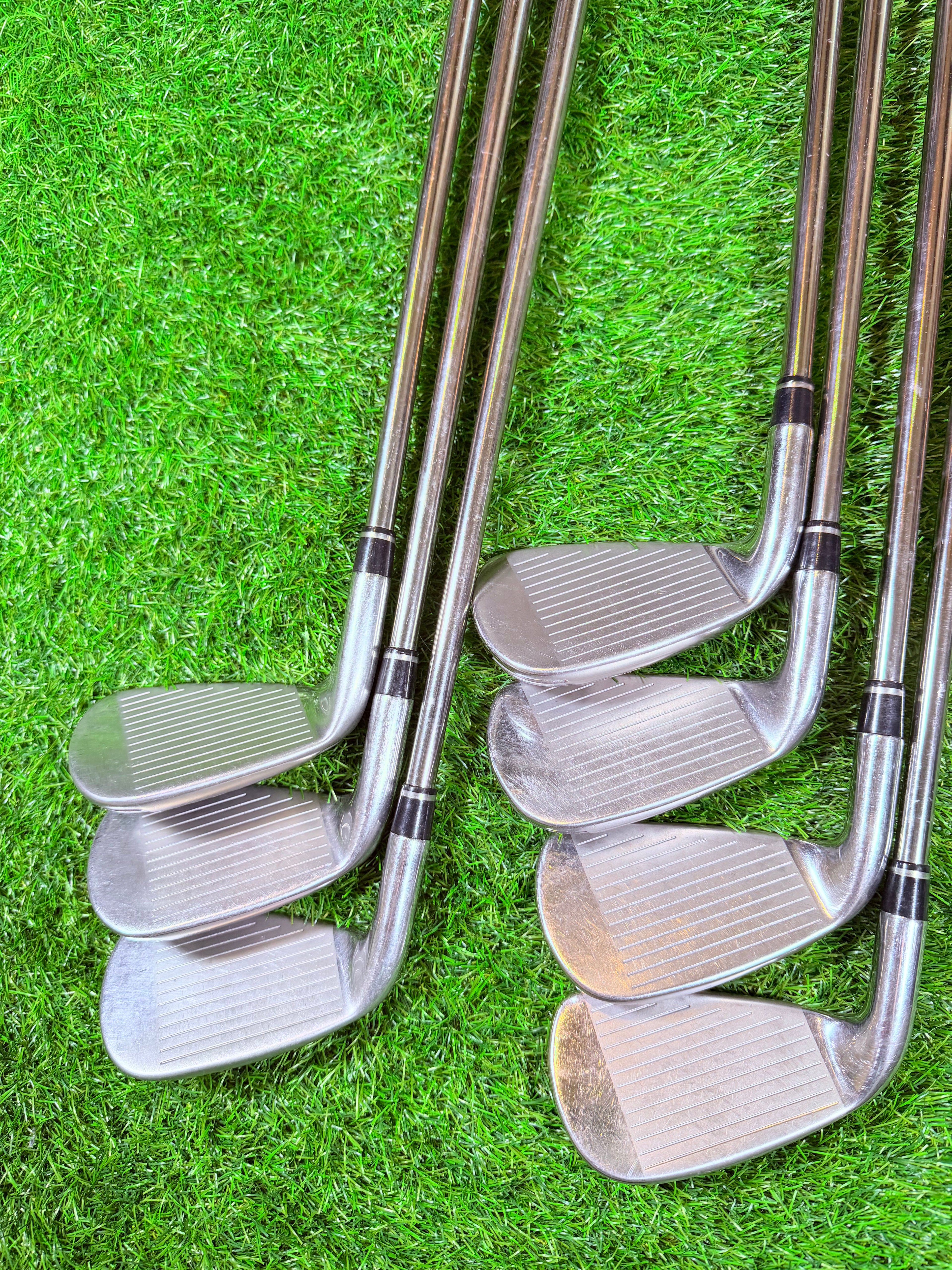 Wilson Staff D200 IJzerset – 5 t/m PW + SW (Rechtshandig)