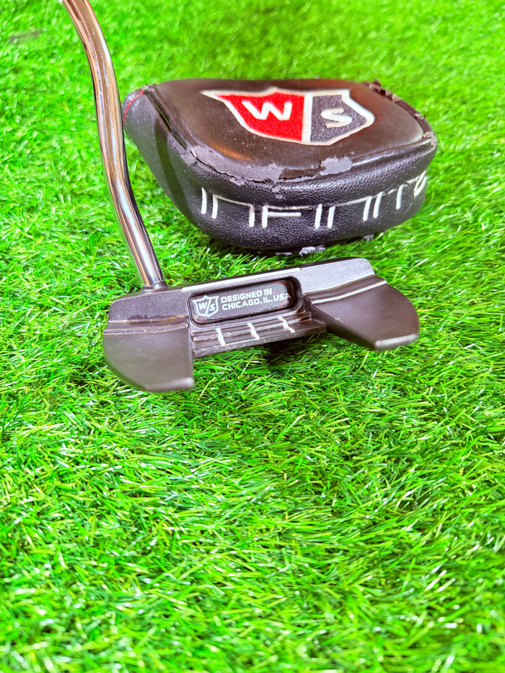 Wilson Staff Infinite Bucktown Putter – 34" (Rechtshandig)