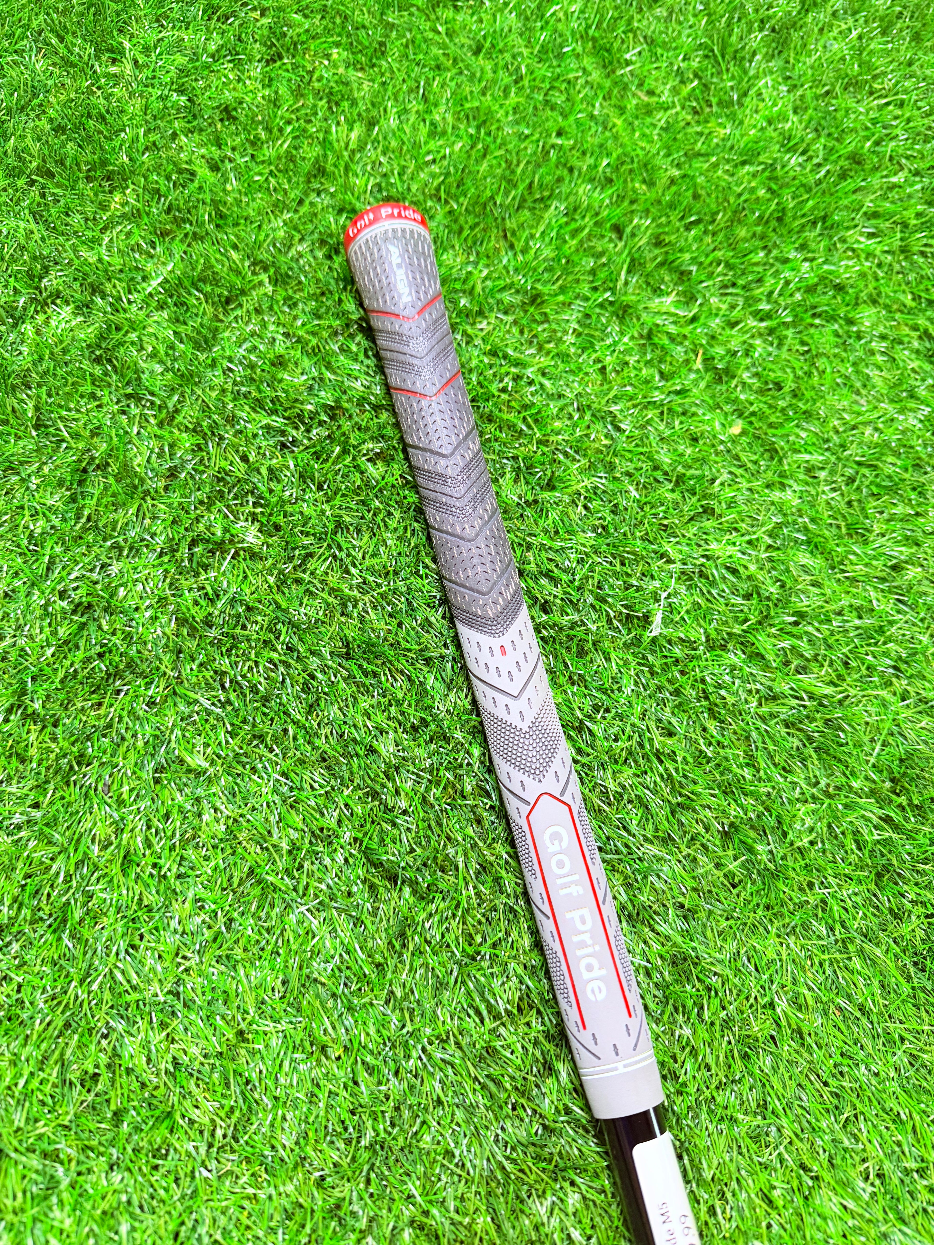 TaylorMade M5 Driver – 9° (Rechtshandig)