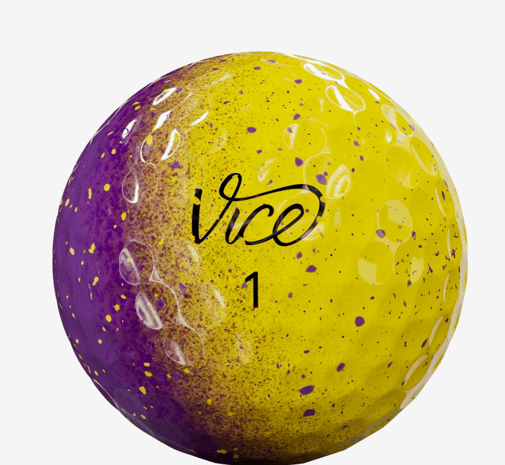 Thom's Golfgear Vice Pro Royal Gold golfballen, 12 stuks, wit met blauwe en gouden accenten, op een golfbaan.