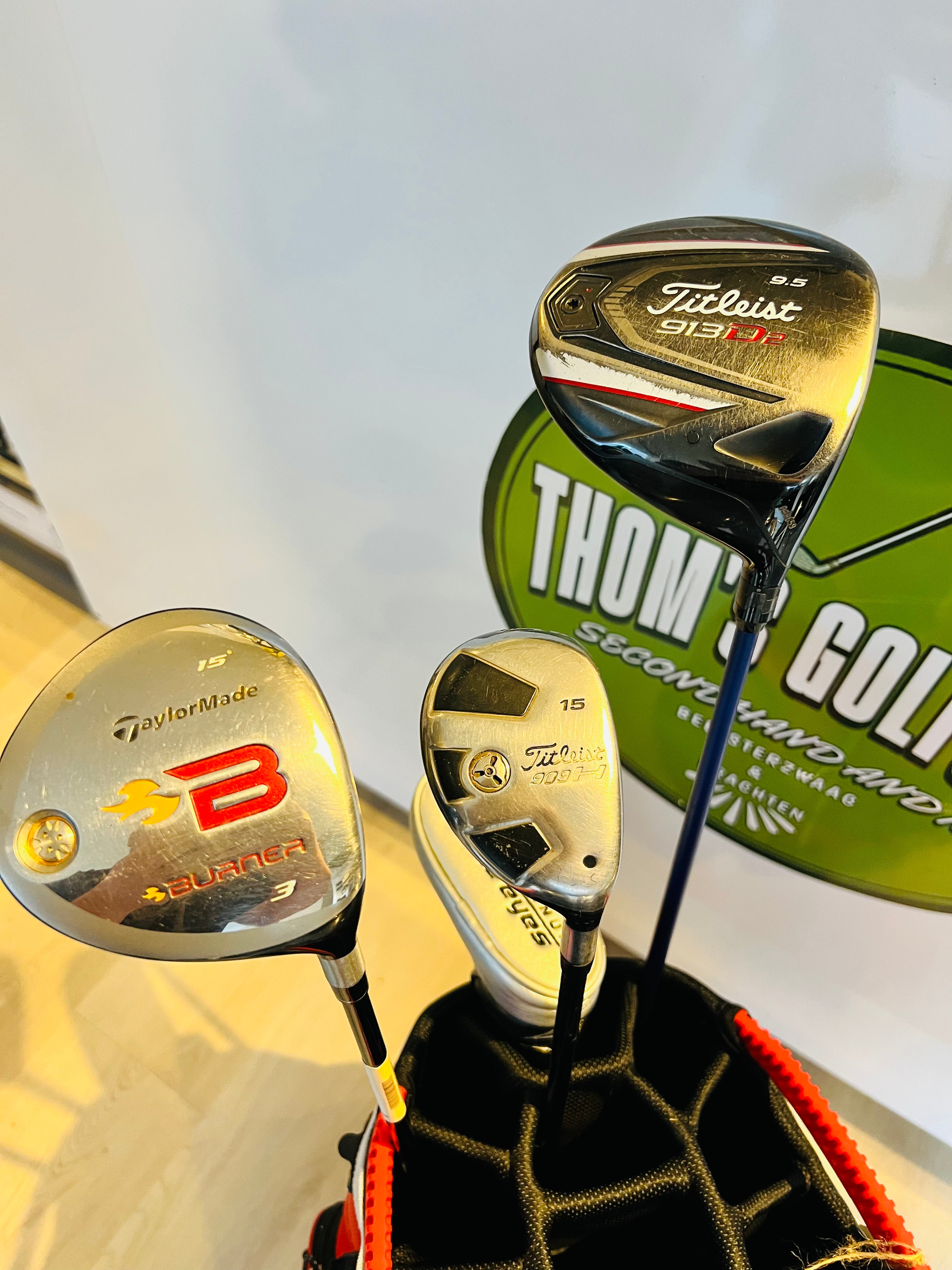 Bovenaanzicht van de hybride, fw en driver