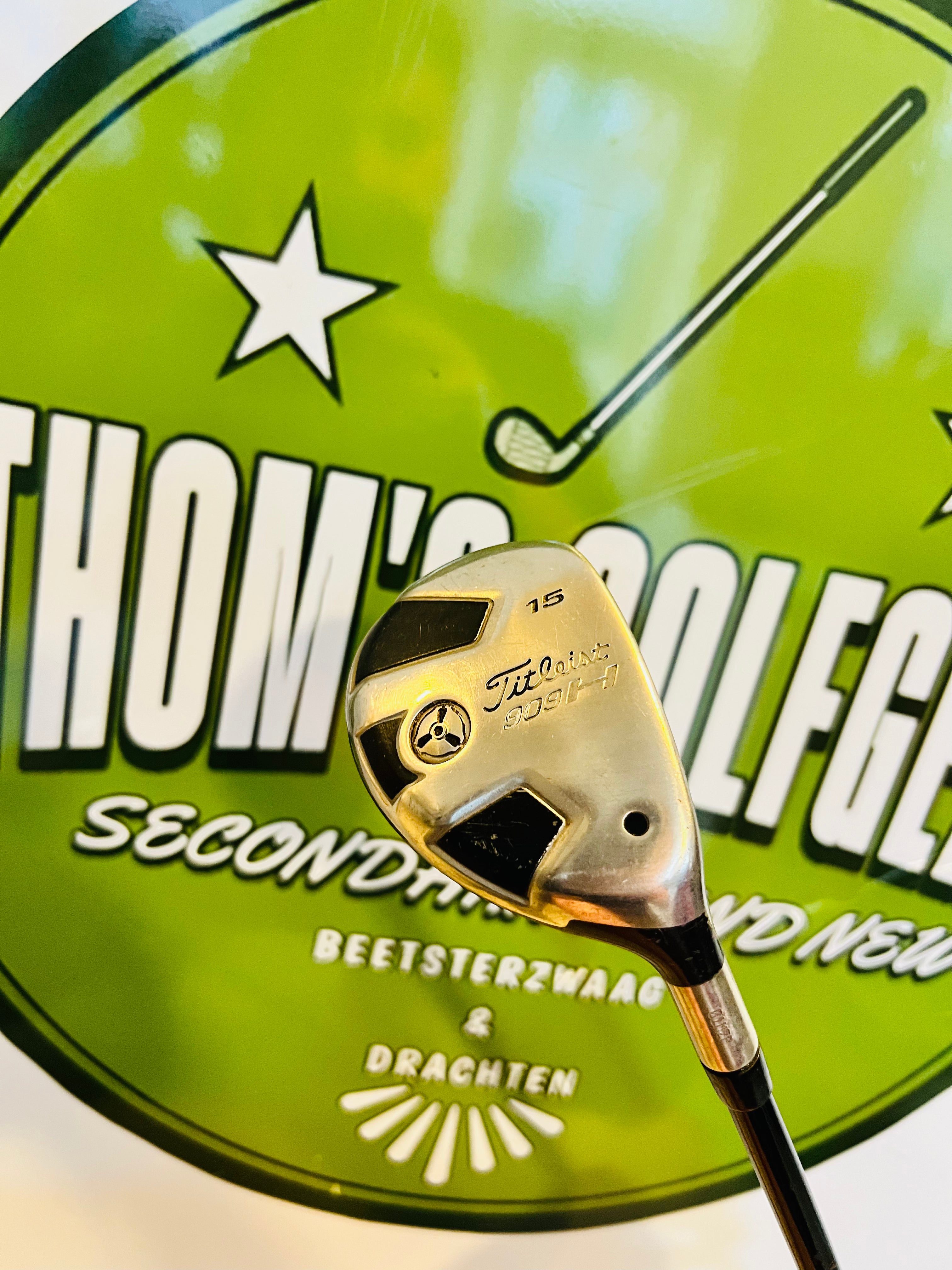 Titleist 909 hybride van 15*