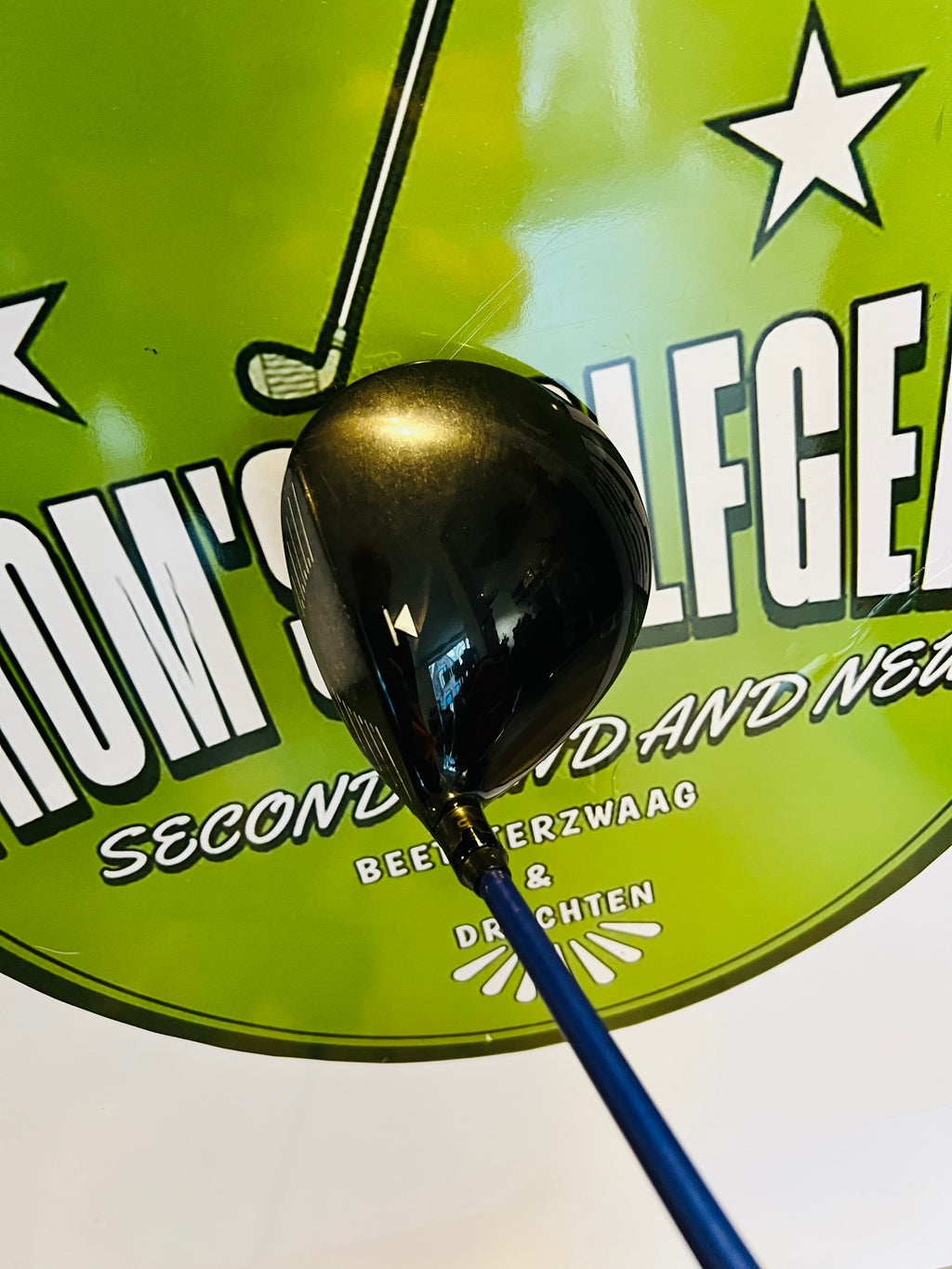 Bovenaanzicht van de Titleist 913D2 driver