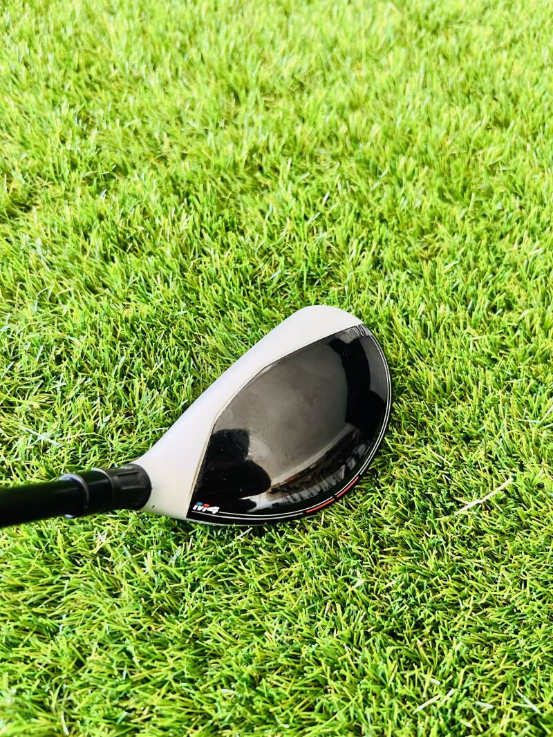 Taylormade M4 4 Hybrid 22* — Stiff / 22 / 4H