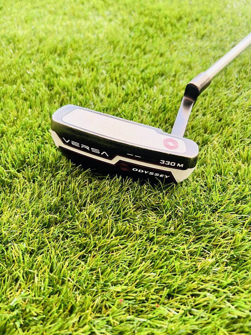 Odyssey Versa 330M Putter — 33
