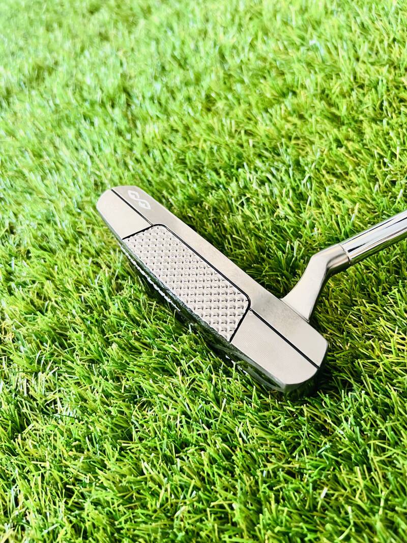 Snake Eyes Tour Platinum Putter — 41